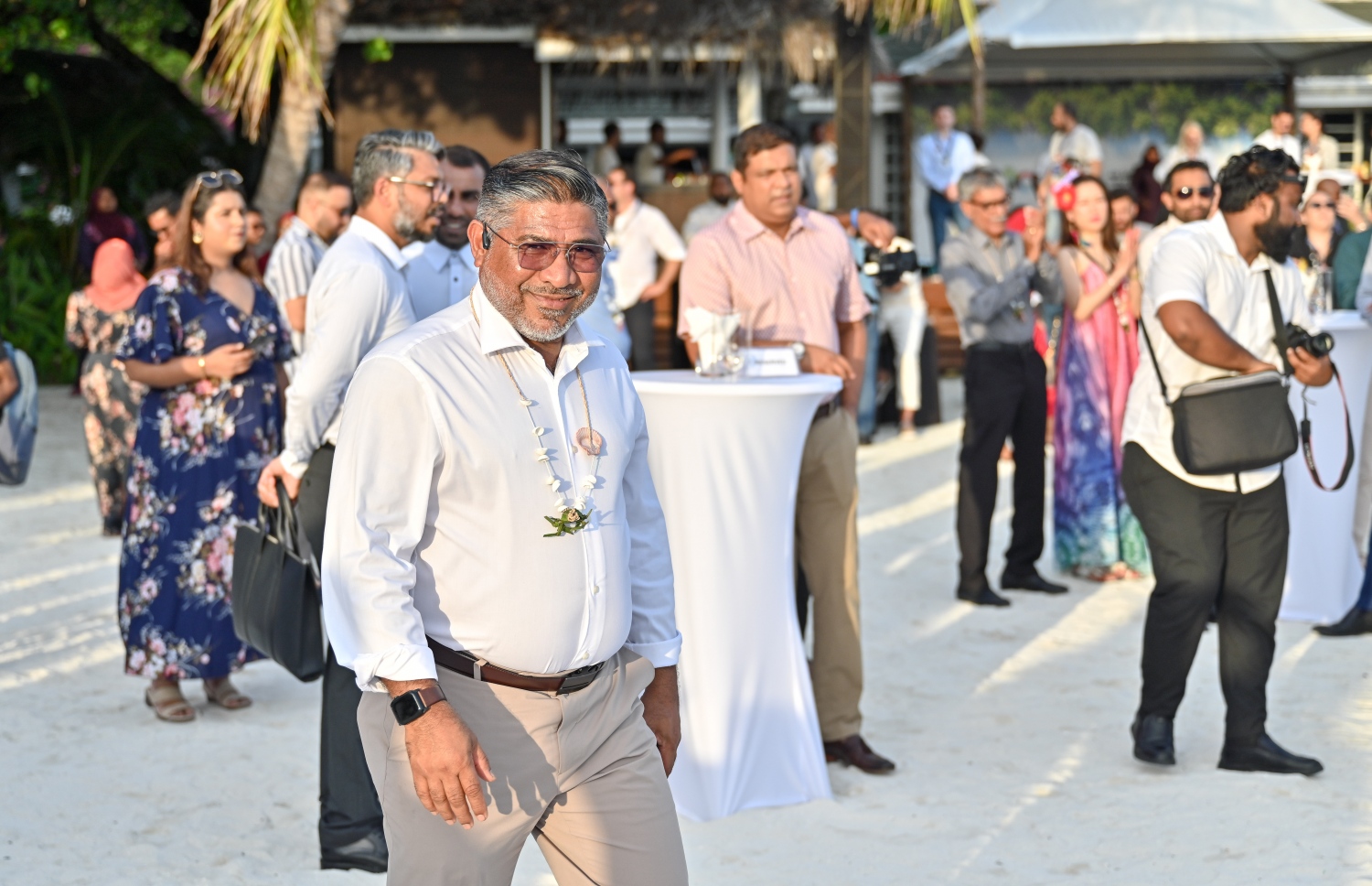 ޝެރަޓަން މޯލްޑިވްސް ގައި ބޭއްވި ދުނިޔޭގެ އެކި ގައުމުތަކުގެ އެއާލައިންތަކާއި އެއާޕޯޓުތައް އަދި އޭވިއޭޝަން ދާއިރާގެ އެކި ކުންފުނިތަކާއި އެ ދާއިރާގެ ކަމާބެހޭ މާހިރުން ބައިވެރިވާ އެއާ ސާވިސް ވޯލްޑް ކޮންގްރެސް ފެށުމުގެ ރަސްމިއްޔާތު .-- ފޮޓޯ: ނިޝާން އަލީ | މިހާރު