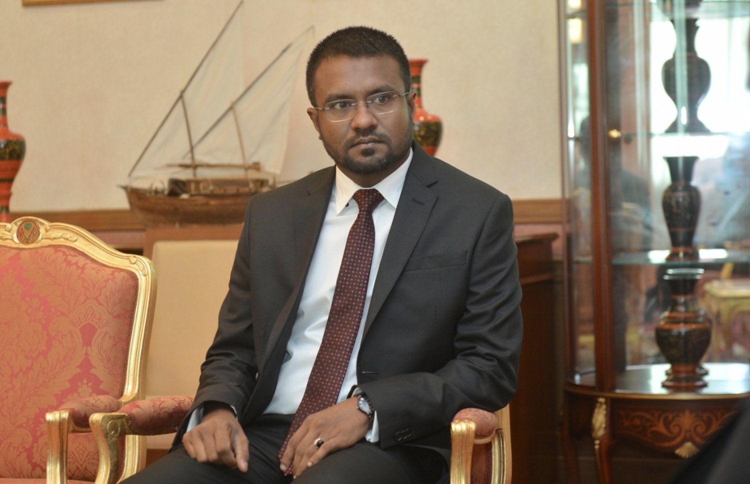 މުހުތާޒު މުހުސިން: ޔާމީންގެ މައްޗަށް ދައުވާ ކުރަން ޖެހޭ ކަމަށް ވިދާޅުވި