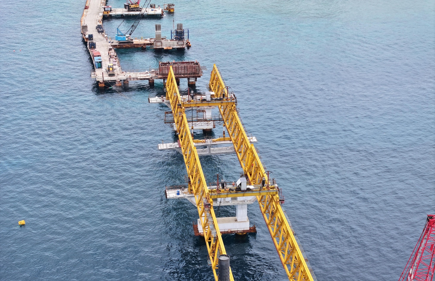 ތިމަމާލެ ބްރިޖުގެ މަސައްކަތް ކުރަނީ-- ފޮޓޯ: އިންފްރާންސްޓްރަކްޗާ މިނިސްޓްރީ