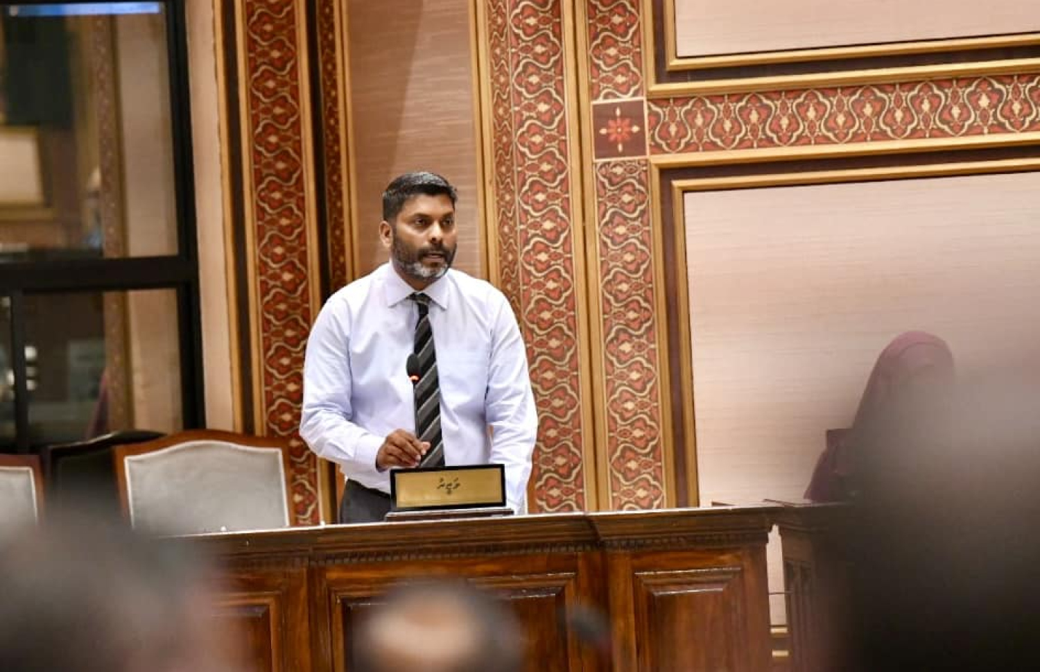 ސްޕޯޓްސް މިނިސްޓަރު ރާފިއު، އިއްޔެ މަޖިލީހުގައި މެންބަރުންގެ ސުވާލުތަކަށް ޖަވާބު ދެއްވަނީ: މިނިސްޓަރާ ގިނައިން ސުވާލު ކުރީ ޓާފް ދަނޑުތަކާ ބެހޭގޮތުން