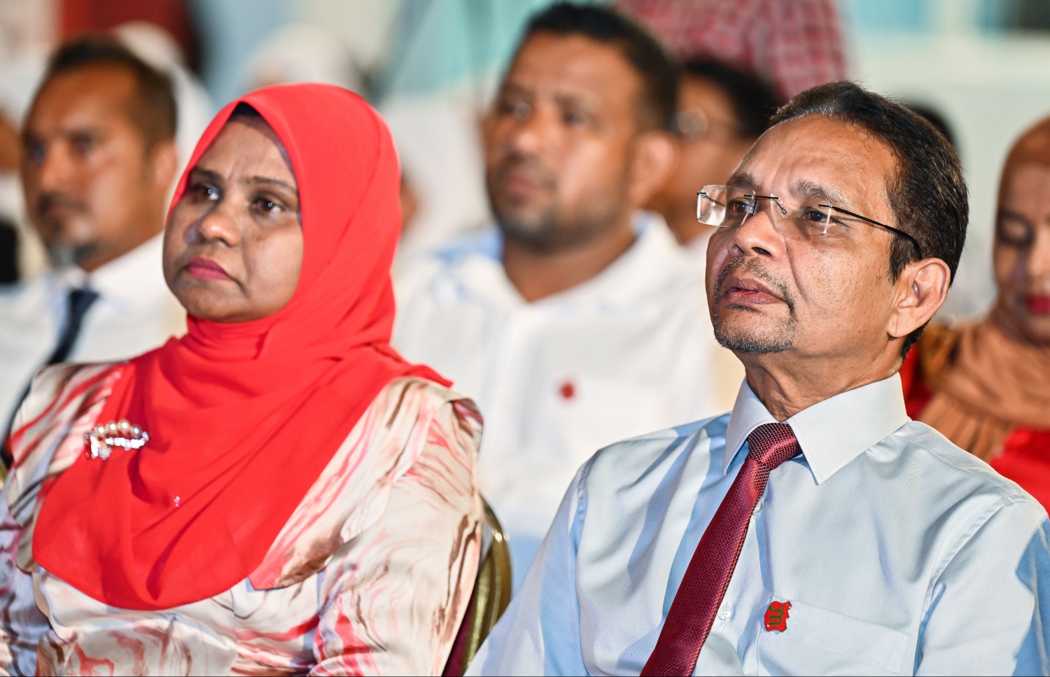 މަޖީދިއްޔާ ސްކޫލްގެ 100 ވަނަ އަހަރީ ދުވަސް ފާހަގަ ކުރަން ގިނަ ހަރަކާތްތަކާ އެކު 1،000 ދުވަހުގެ ކައުންޓްޑައުން ފެށުމަށް ބޭއްވި އެސެމްބްލީގައި ބައިވެރިވެވަޑައިގެންނެވި ބައެއް ބޭފުޅުން.--- ފޮޓޯ: ފަޔާޒު މޫސާ | މިހާރު