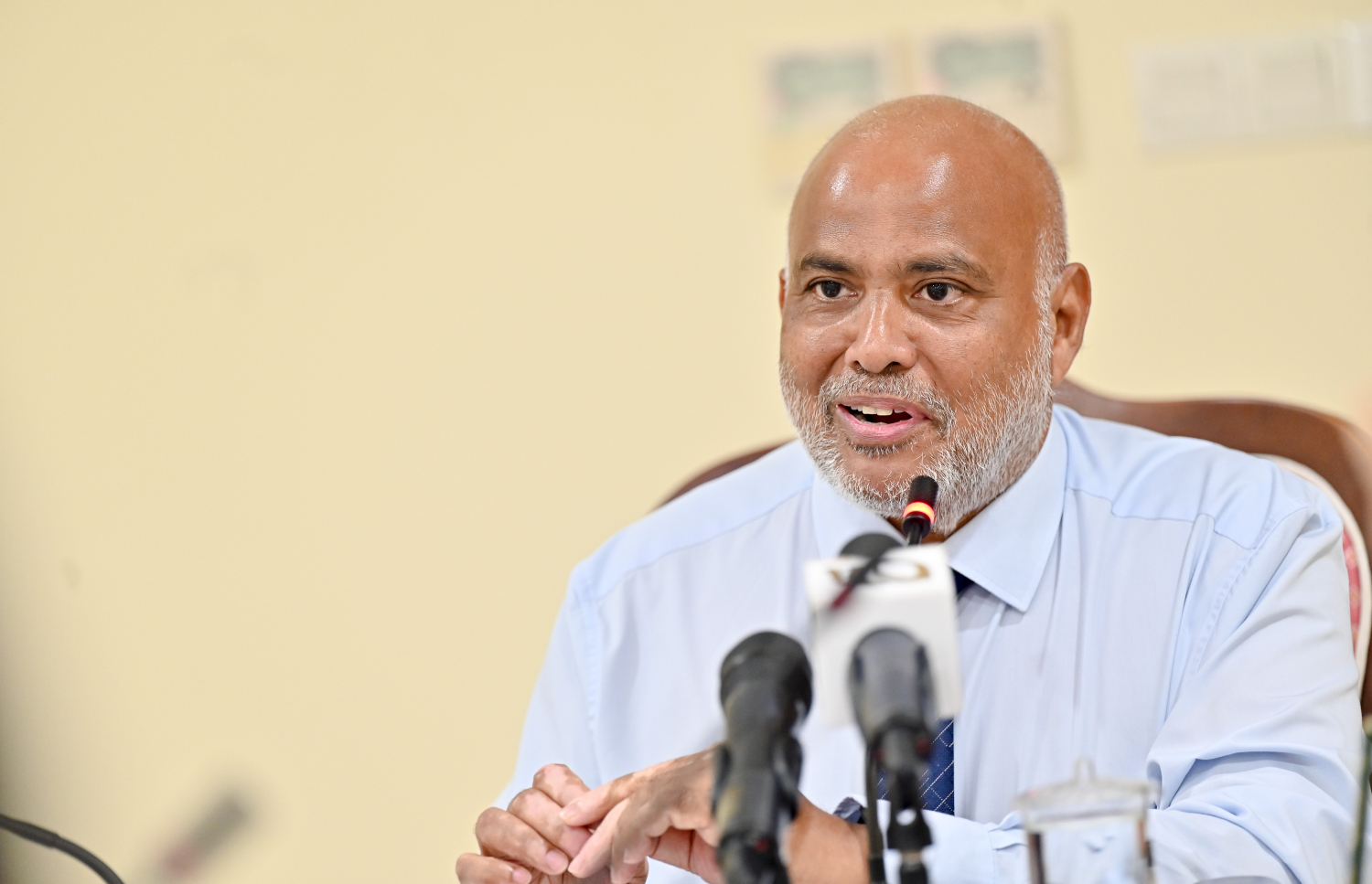 ހައުސިން މިނިސްޓަރު ހައިދަރު: ހައުސިން މިނިސްޓްރީގެ ސާވާ ސަލާމަތް ކުރެވޭނެ ކަމަށް ނުބެލެވޭ ކަމަށް އިއްޔެ ވިދާޅުވި.