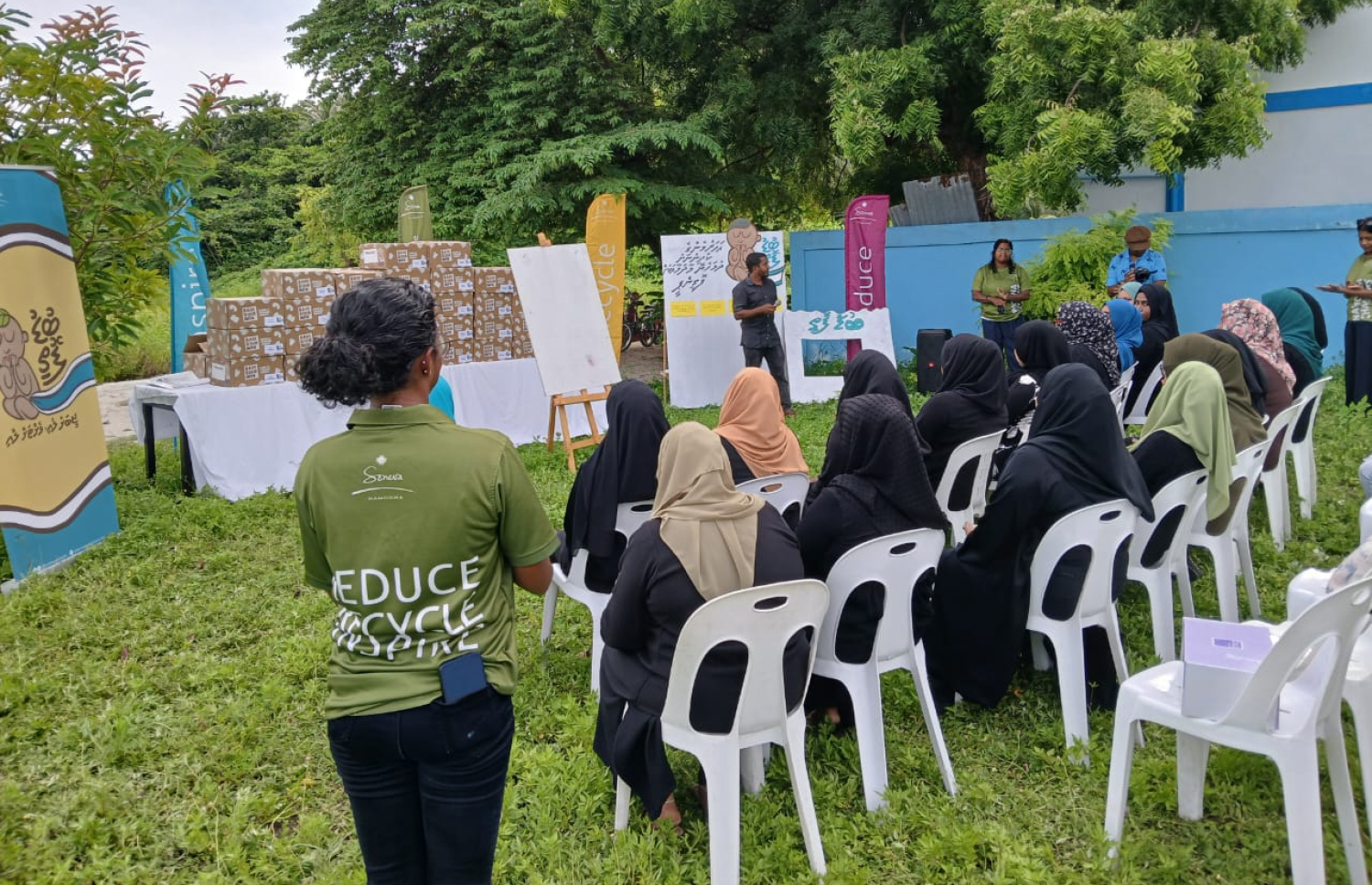 މަގޫދޫގައި ޕްލާސްޓިކް މަދުކުރުމަށް ފެށި ނެޕީ ކެމްޕެއިނުގެ ތެރެއިން.