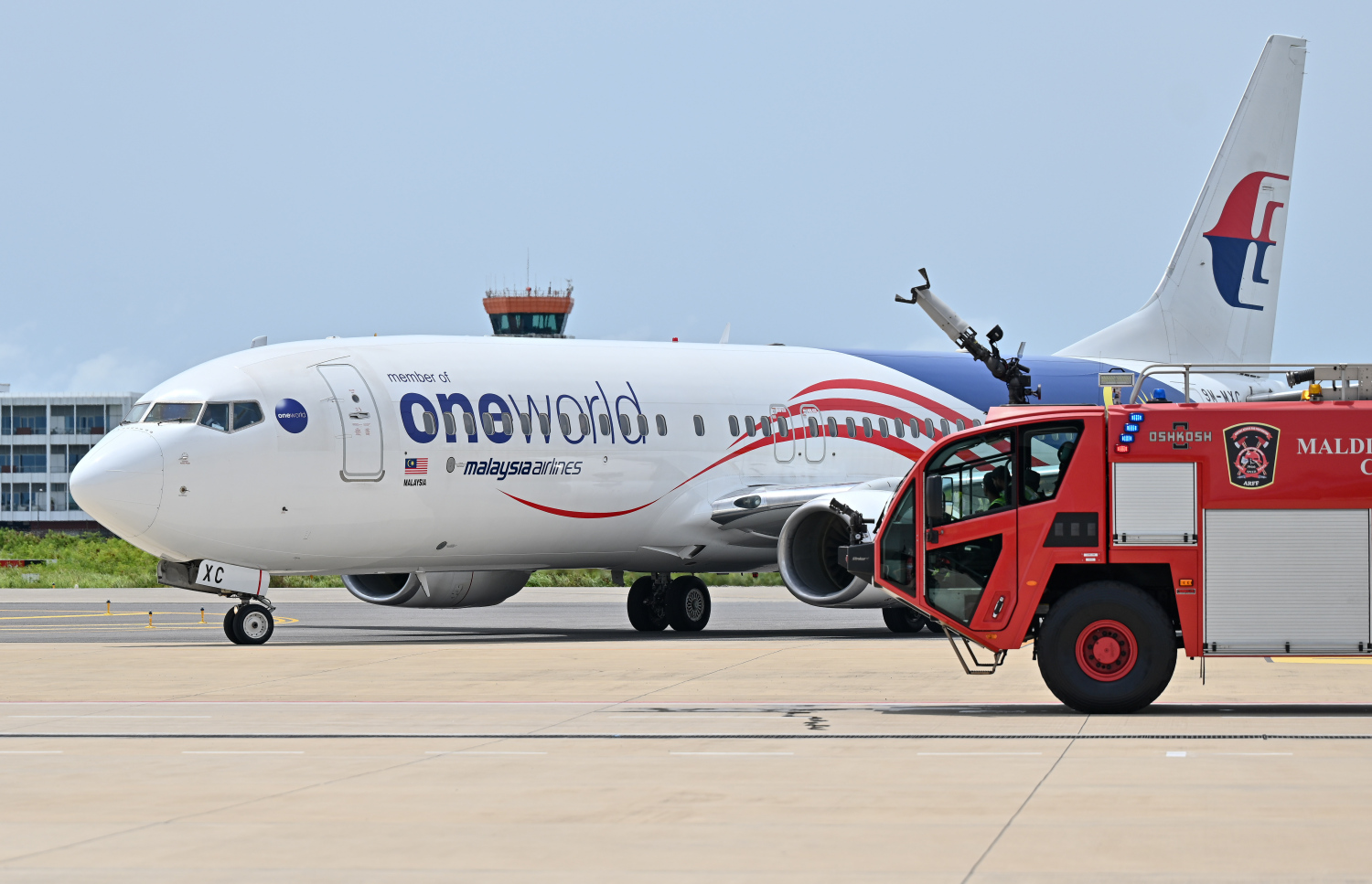 މެލޭޝިއަން އެއާލައިނުގެ ފްލައިޓަށް މިއަދު ވޯޓާ ސެލިއުޓް ދެނީ. -- ފޮޓޯ: ނިޝާން އަލީ | މިހާރު