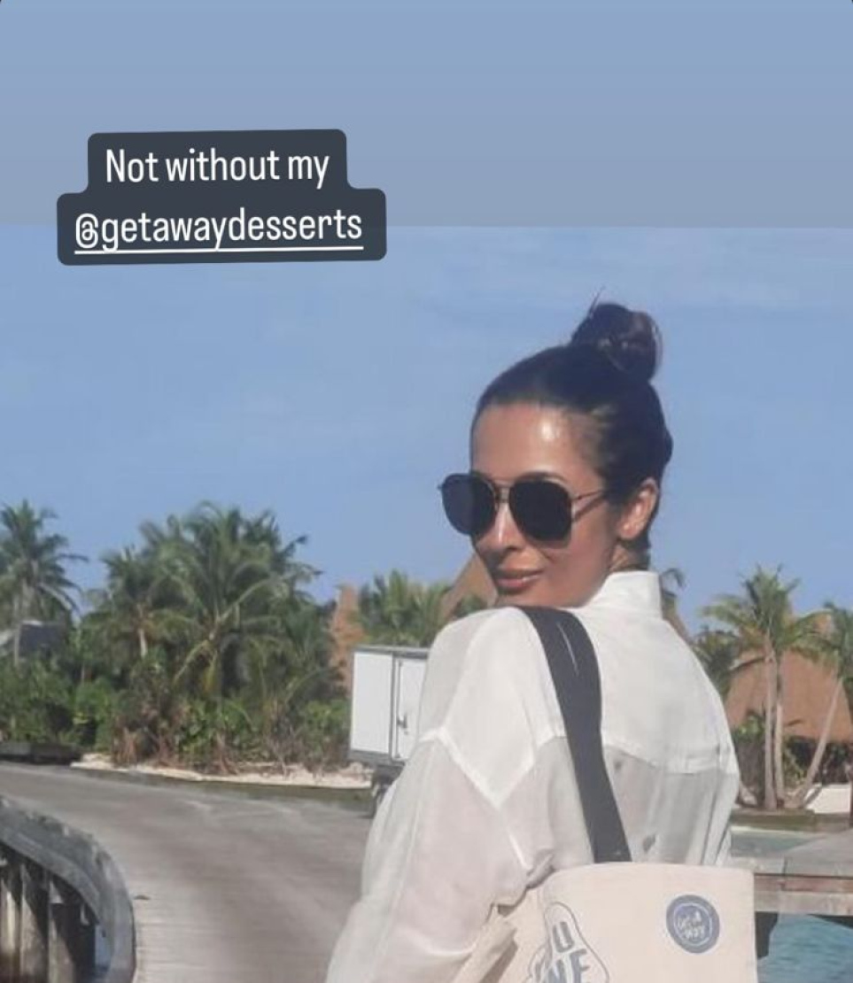 ރާއްޖޭގައި މިވަގުތު ހުރި މަލައިކާ އިންސްޓަގްރާމްގައި ހިއްސާކުރި އޭނާގެ ފޮޓޯއެއް.