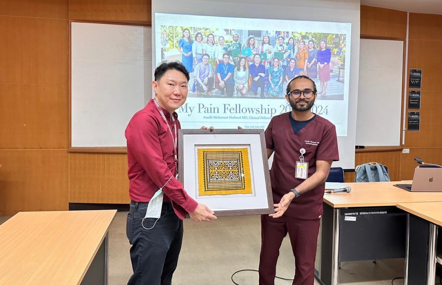 ޑރ. އަސަދު މަހިޑޯލް ޔުނިވާސިޓީގައި.