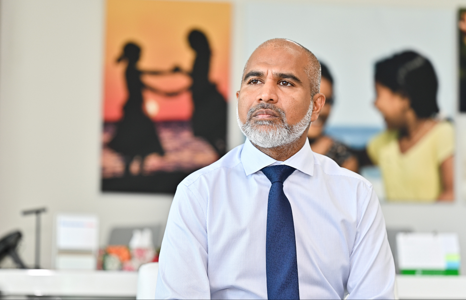 އެޑިޔުކޭޝަން މިނިސްޓަރު ޑރ. އިސްމާއީލް ޝަފީއު މިދިޔަ ބުދަ ދުވަހު "މިހާރު" އަށް އިންޓަވިއުދެއްވަނީ.-- ފޮޓޯ: ނިޝާން އަލީ / މިހާރު