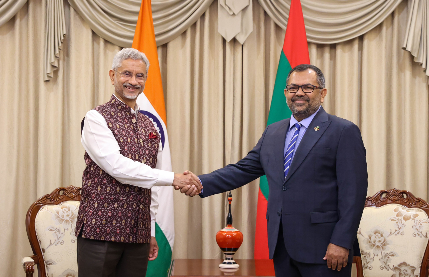 ރާއްޖޭގެ ފޮރިން މިނިސްޓަރު ޒަމީރާއި އިންޑިއާގެ އެކްސްޓާނަލް އެފެއާޒް މިނިސްޓަރު ޖައިޝަންކަރު މިއަދު ބައްދަލުކުރައްވަނީ.---ފޮޓޯ: ފޮރިން މިނިސްޓްރީ