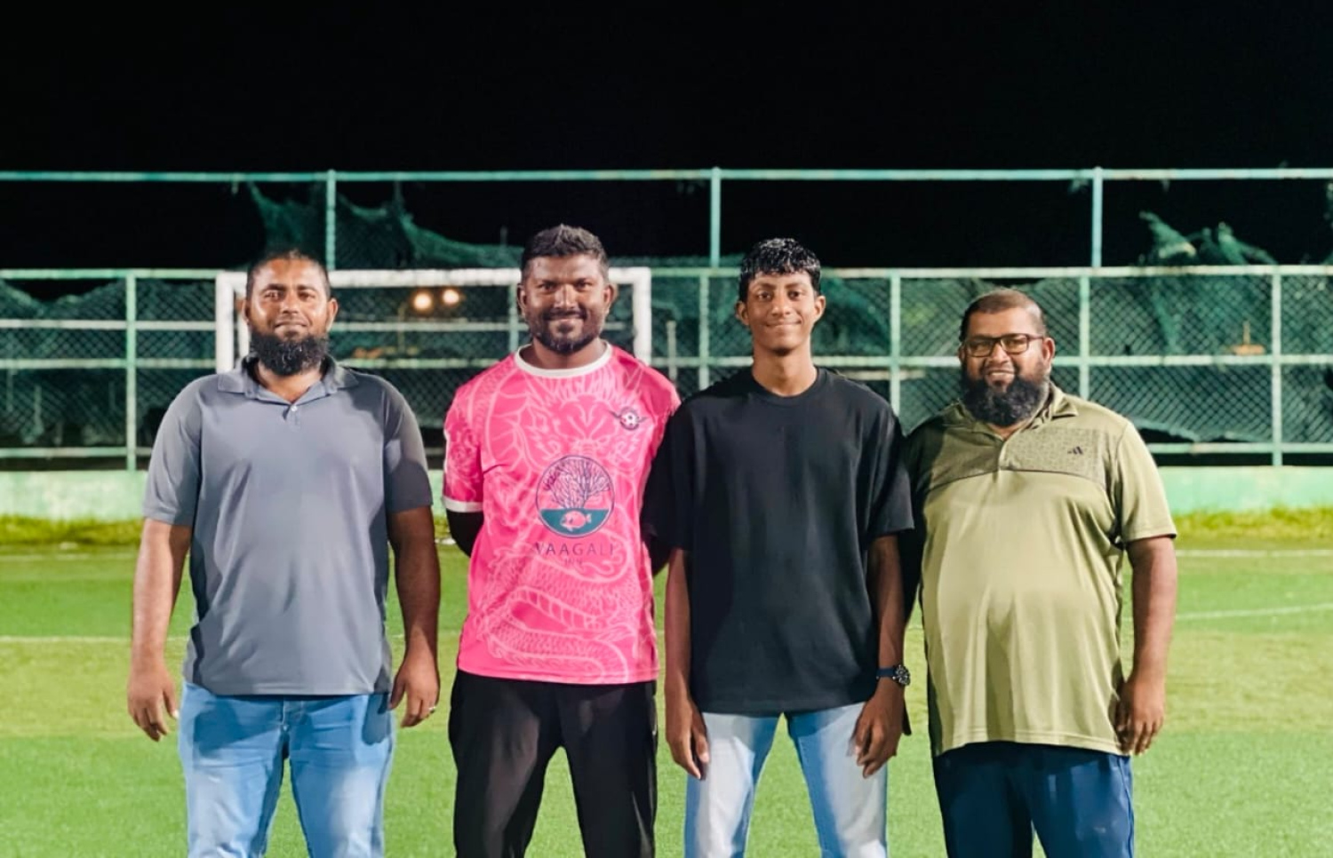 އެޗްވައިއެސްސީ އެކަޑަމީގެ ކޯޗުންނާ އެކު ސާއިން