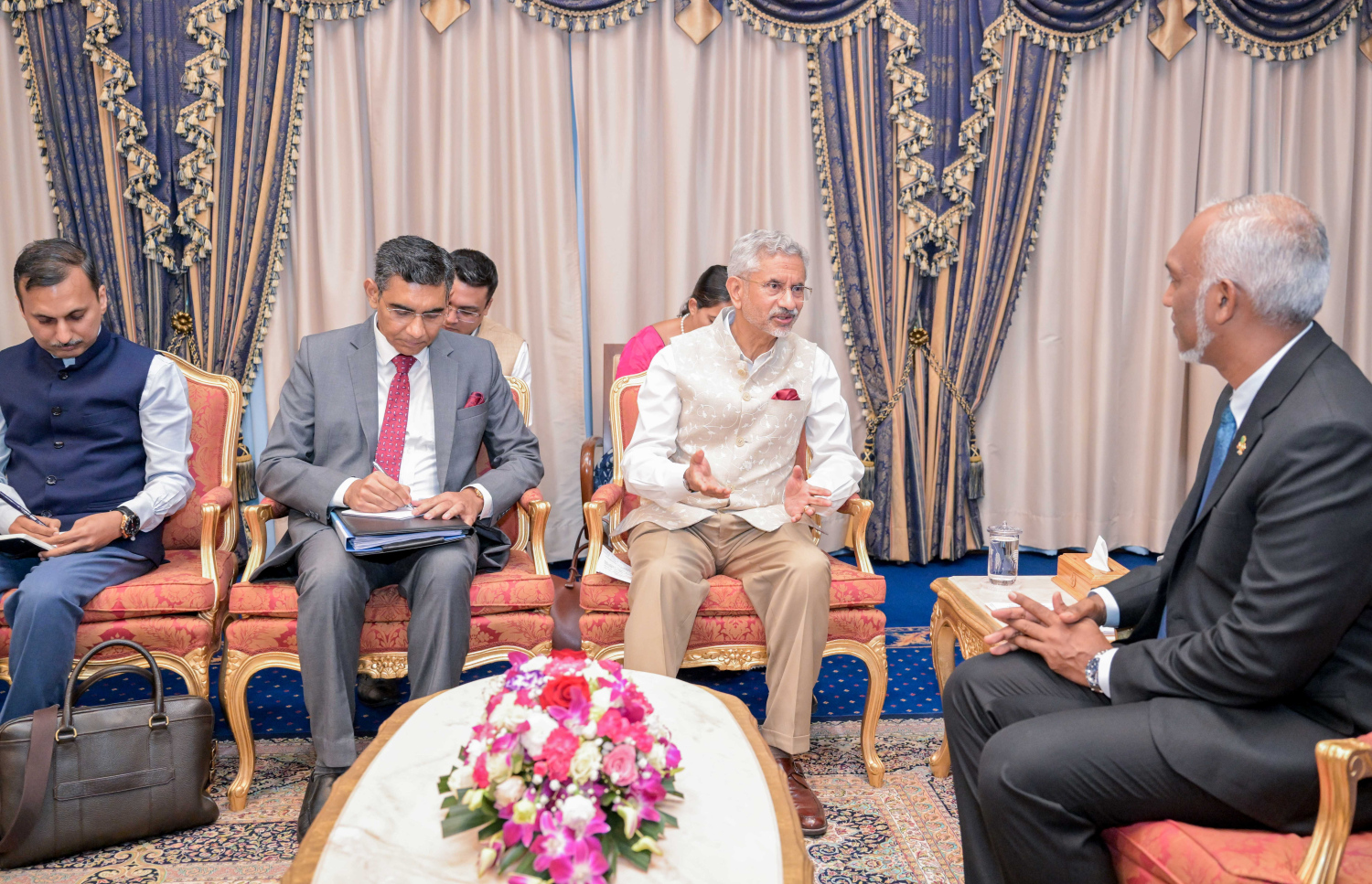 ރައީސް މުއިއްޒު، އިންޑިއާގެ އެކްސްޓާނަލް އެފެއާޒް މިނިސްޓަރާ މިއަދު ބައްދަލު ކުރައްވަނީ.---ފޮޓޯ: ރައީސް އޮފީސް