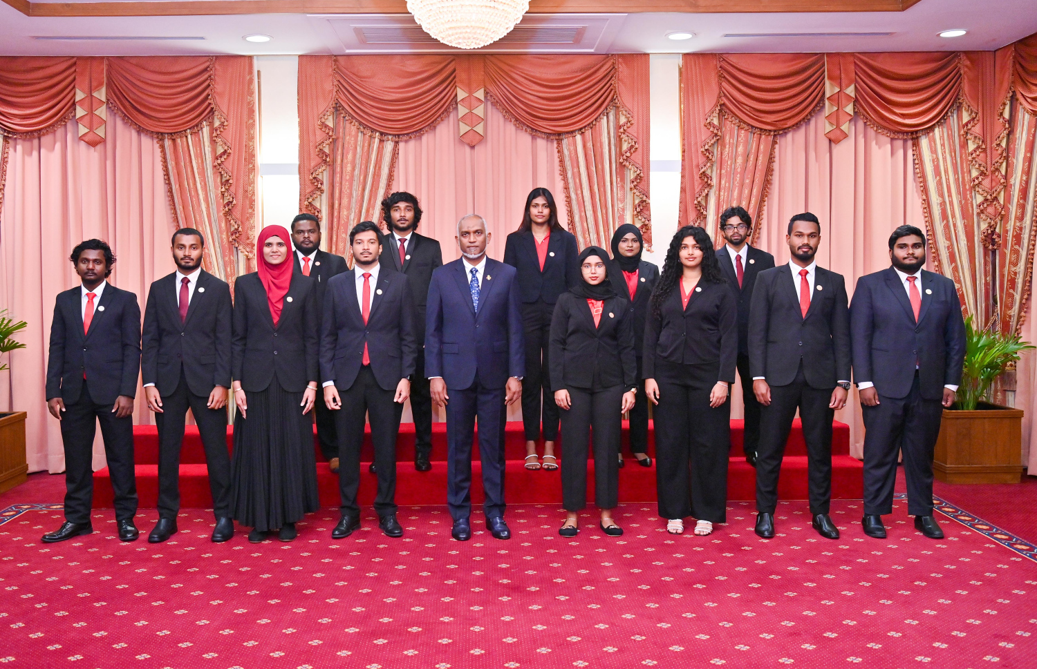 ޒުވާނުންނާ ގުޅޭ ކަންކަމުގައި ރައީސަށް ލަފާއަރުވާ ކޮމިޓީ އިފުތިތާހުކުރުން