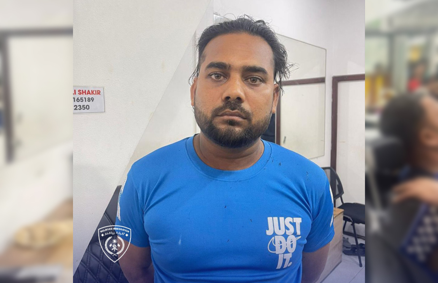 ބުޅާތައް މަރައިގެން ބާގާ އާއި ސަބްމެރިން ހަދާ ކަމަށް ތުހުމަތުކުރެވޭ ބަންގްލަދޭޝްގެ މީހާ ސިފަ ބަދަލު ކުރަން ސެލޫންގައި ހުއްޓައި ފުލުހުންގެ ބެލުމުގެ ދަށަށް ގެންދަނީ.-- ފޮޓޯ: އިމިގްރޭޝަން