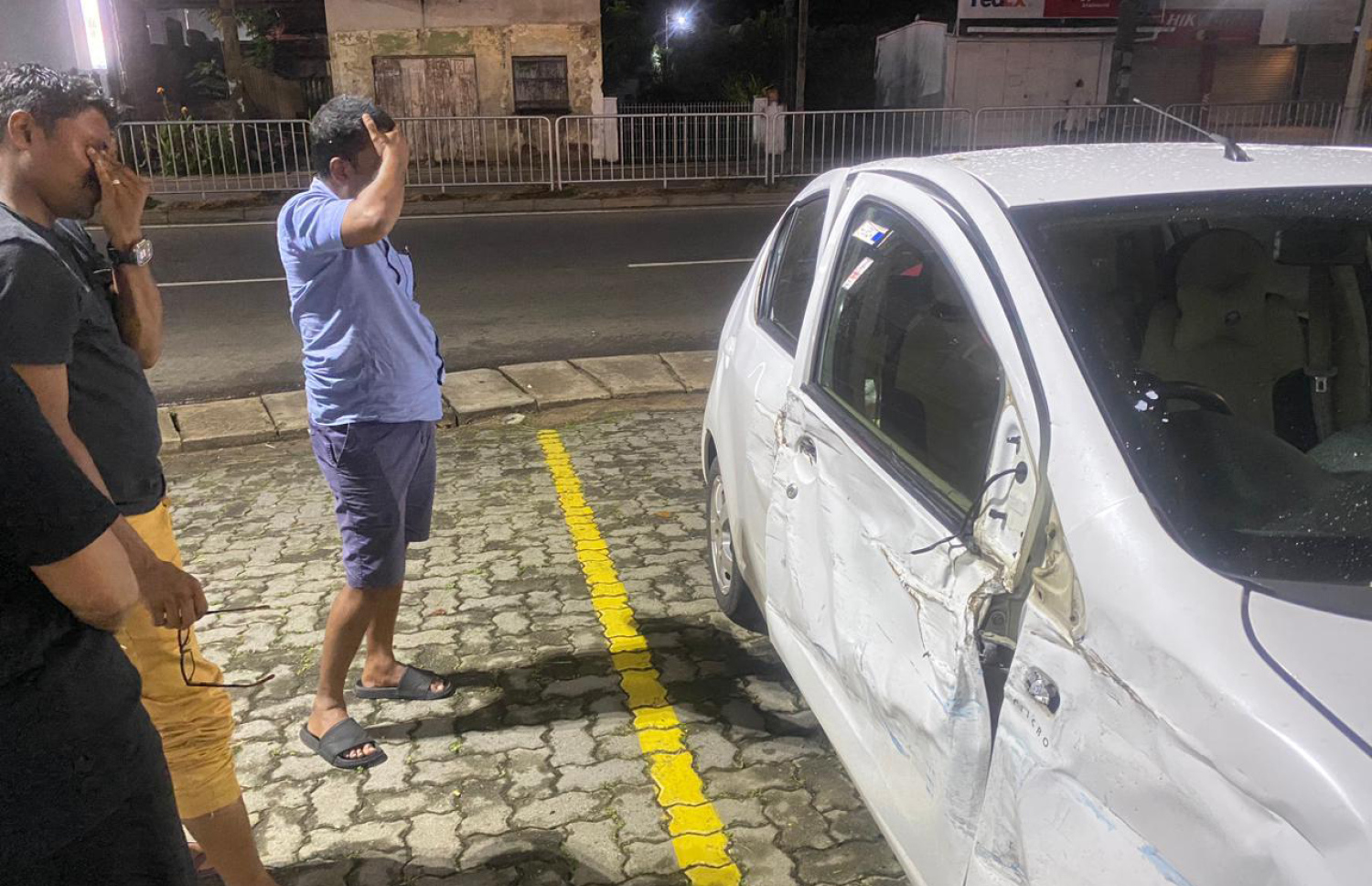 ބަސް އެކްސިޑެންޓުގައި ހައިތަމްގެ ކާރަށް ގެއްލުންވެފައި.