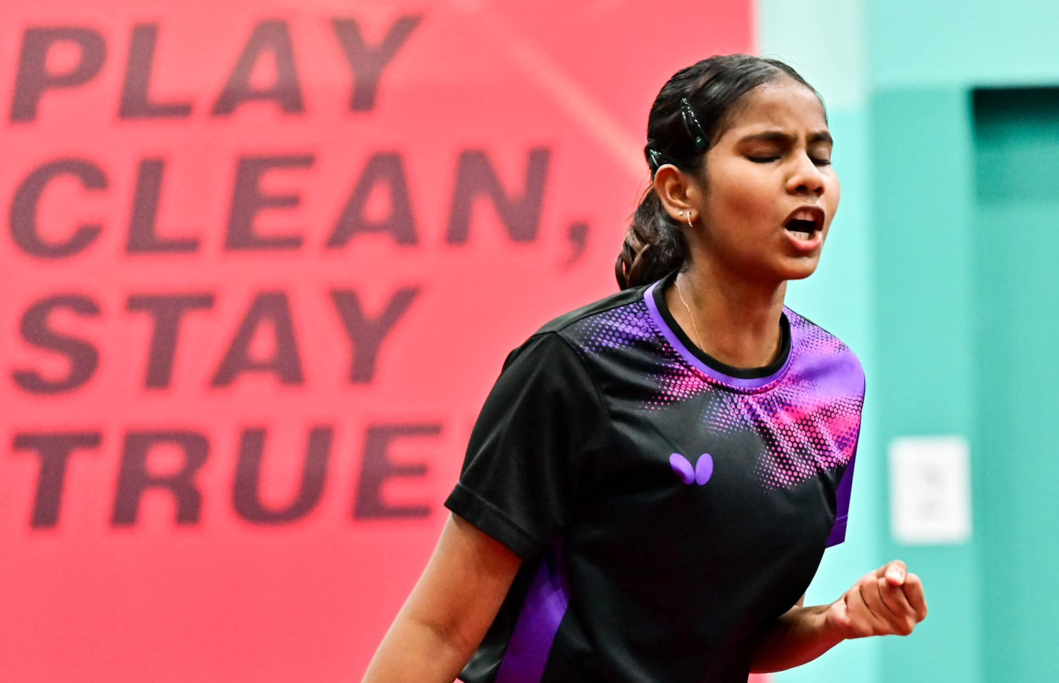 މިއަދު ހަވީރު ކުޅުނު ސިންގަލްސް ފައިނަލުގައި ދީމާ، ޕޮއިންޓް ހޯދުމަށް ފަހު އުފާފާޅު ކުރަނީ --- ފޮޓޯ: ނިޝާން އަލީ | މިހާރު