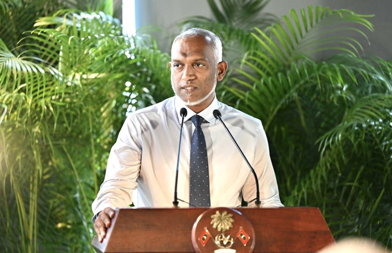 "ދަ ސަމިޓް އޮފް ދަ ފިއުޗާ ސައިޑް އިވެންޓް: އަ ވިޝަން ފޯ އޭން އިންޓެލިޖެންސް ޑްރިވެން ފިއުޗާ ފޯ މޯލްޑިވްސް"ގައި ރައީސް ޑރ. މުހައްމަދު މުއިއްޒު ވާހަކަދައްކަވަނީ.-- ފޮޓޯ: ރައީސް އޮފީސް