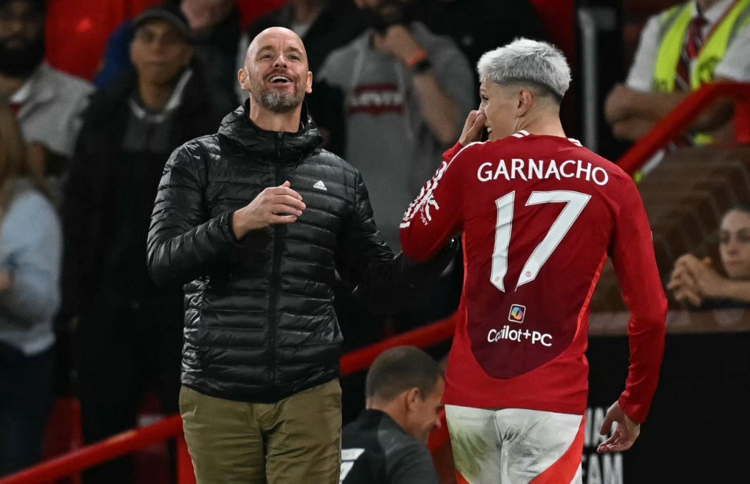 ކޯޗު ޓެން ހަގް (ވ)؛ މިއީ އޭނާ ޔުނައިޓެޑާ ހަވާލުވެ މިހާތަނަށް ހޯދި އެންމެ ތަފާތު ބޮޑު ނަތީޖާ. -- ފޮޓޯ: އޭއެފްޕީ