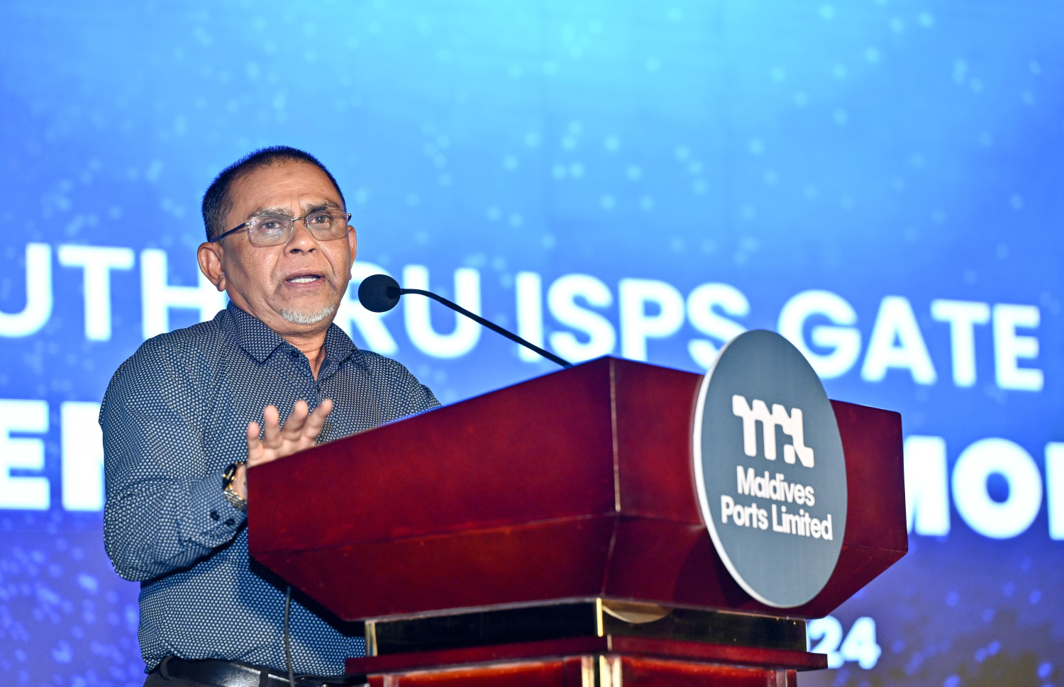 އުތުުރު ގޭޓްވޭ ޕްރޮޖެކްޓްގެ ތެރެއިން އެކަމަށް ހާއްސަ މައި އޮފީސް ހުޅުވުމަށް ހއ. އުލިގަމުގައި ބޭއްވި ހާއްސަ ރަސްމިއްޔާތުގައި އެމްޕީއެލްގެ އެމްޑީ ވަޖީހު ވާހަކަ ދައްކަވަނީ.-.-- ފޮޓޯ: ނިޝާން އަލީ | މިހާރު