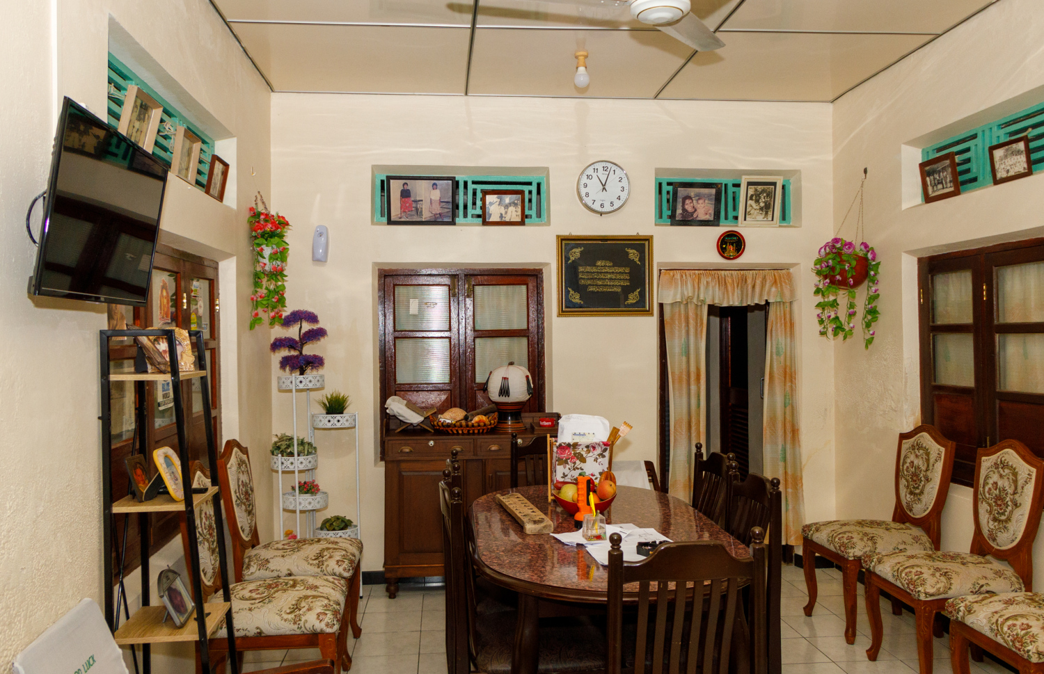 ދޮންތުއްުތު ދިރިއުޅޭ ދިލްކަޝްވިލާގެ ސިޓިންރޫމް. -- މިހާރު ފޮޓޯ: އަލީ ނާސިރު