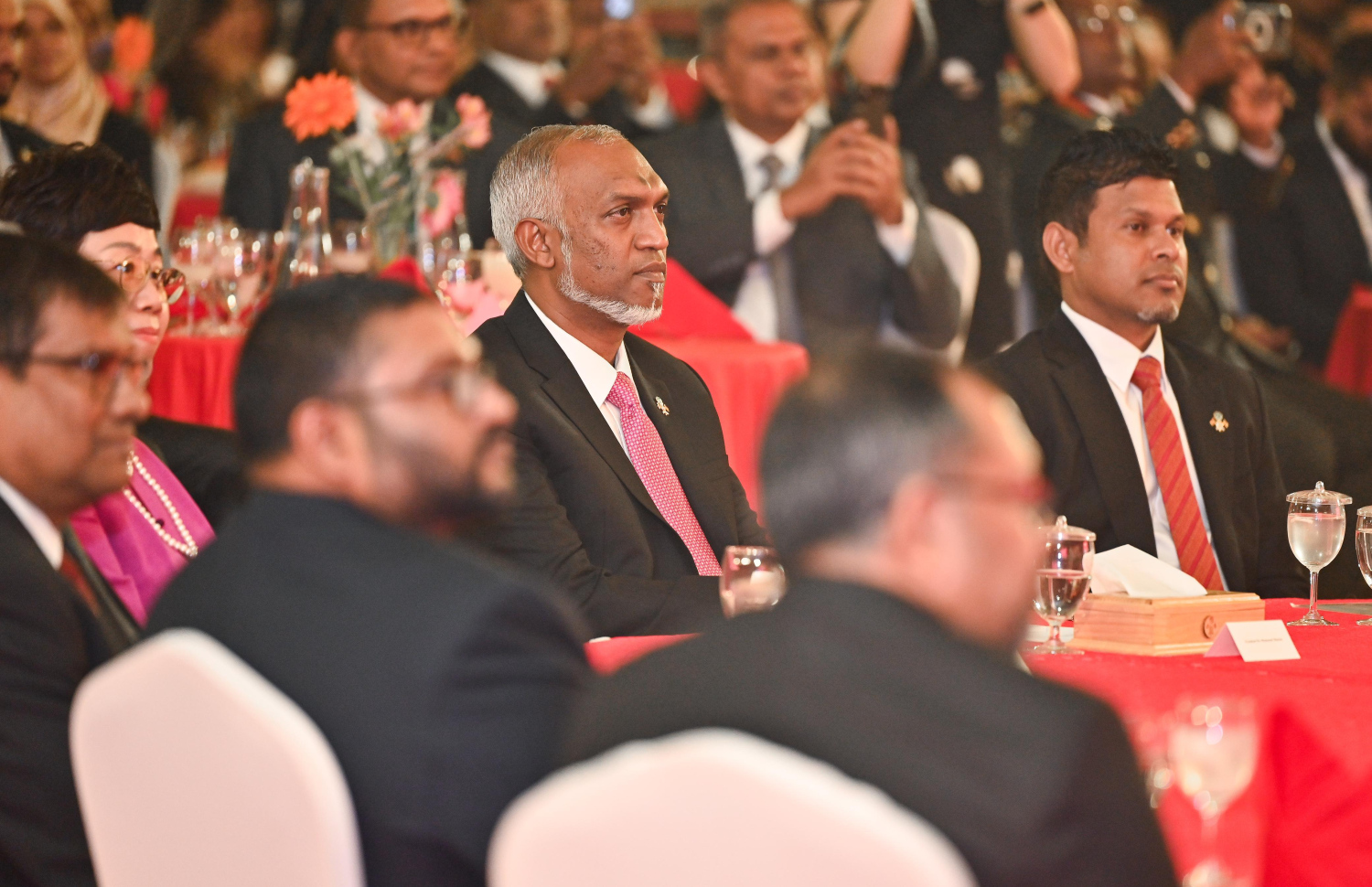 ޗައިނާގެ ގައުމީ ދުވަސް ފާހަގަކުރުމުގެ ރަސްމިއްުޔާތުގައި ރައީސް ބައިވެރިވެވަޑައިގަންނަވަނީ -- ފޮޓޯ: ފަޔާޒް މޫސާ/ މިހާރު