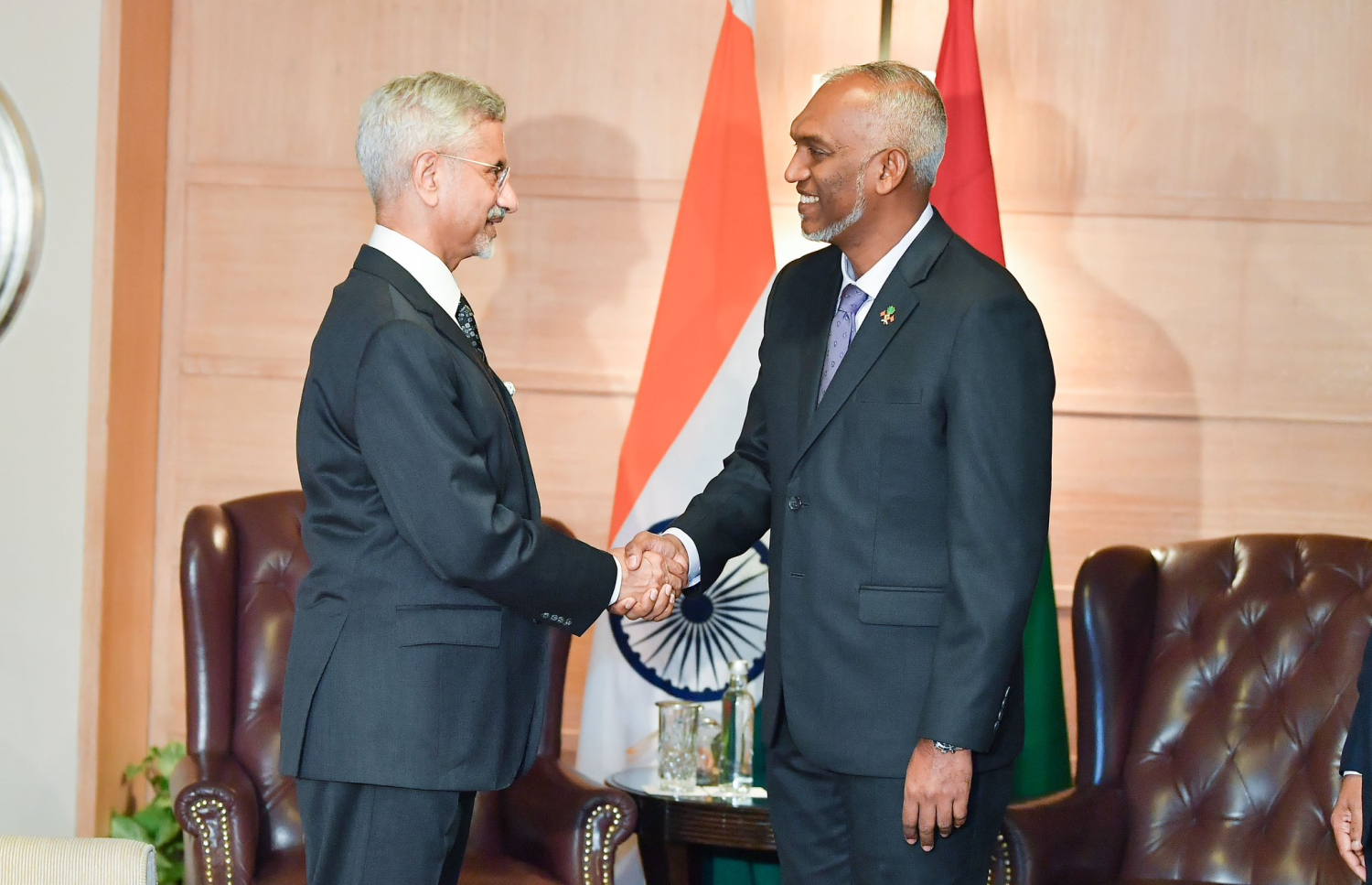 ރައީސް މުއިއްޒާއި އިންޑިއާގެ އެކްސްޓާނަލް އެފެއާޒް މިނިސްޓަރު ޖައިޝަންކަރު މިރޭ ބައްދަލުކުރައްވަނީ.