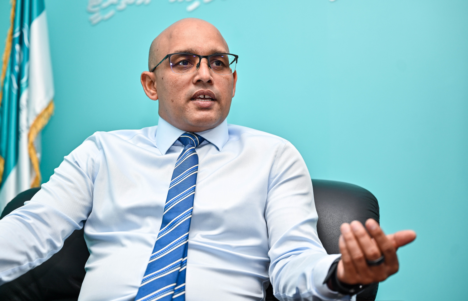 ކޮމިޝަނާ ޖެނެރަލް އޮފް ޓެކްސޭޝަން "މިހާރު" އަށް ދެއްވި އިންޓަވިއުގެ ތެރެއިން. ހުއްޓާލި ބައެއް ފިޔަވަޅުތައް ފަށަން ވަނީ ނިންމާފައި -- ފޮޓޯ: ފަޔާޒް މޫސާ / މިހާރު