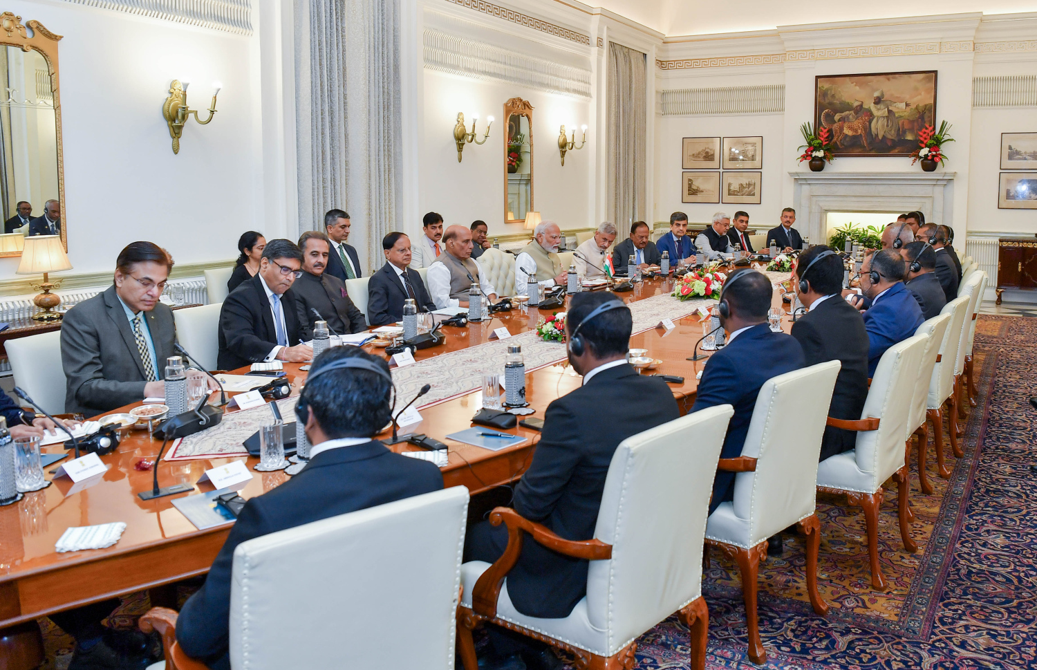 ރައީސް ޑރ. މުހައްމަދު މުއިއްޒު އިންޑިއާއަށް ކުރައްވަމުން ގެންދަވާ ރަސްމީ ދަތުރުފުޅުގައި އިންޑިއާ ސަރުކާރާއި ރާއްޖެއާ ދެމެދު ރަސްމީ މަޝްވަރާތައް ކުރިއަށް ދަނީ --- ފޮޓޯ/ރައީސް އޮފީސް