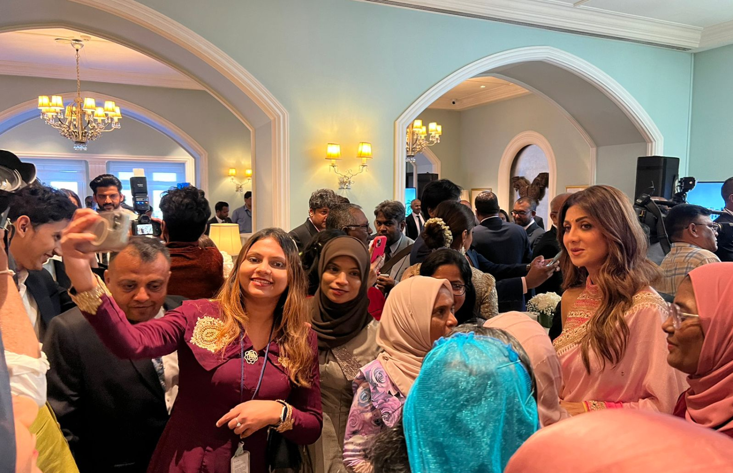 މިއަދުގެ އިވެންޓުގައި އެންމެންގެ ސަމާލުކަން ޝިލްޕާ އަށް ހުއްޓިފައި.---ފޮޓޯ: އަހުމަދު ހަމްދޫން| މިހާރު