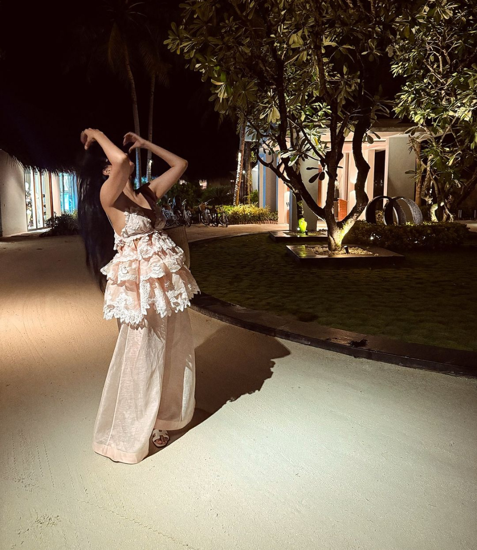 ސޯނަމް ކަޕޫރްގެ ރިސޯޓުގައި ނަގާފައިވާ ފޮޓޯއެއް.-- ފޮޓޯ: ސޯނަމްގެ އިންސްޓަގްރާމް