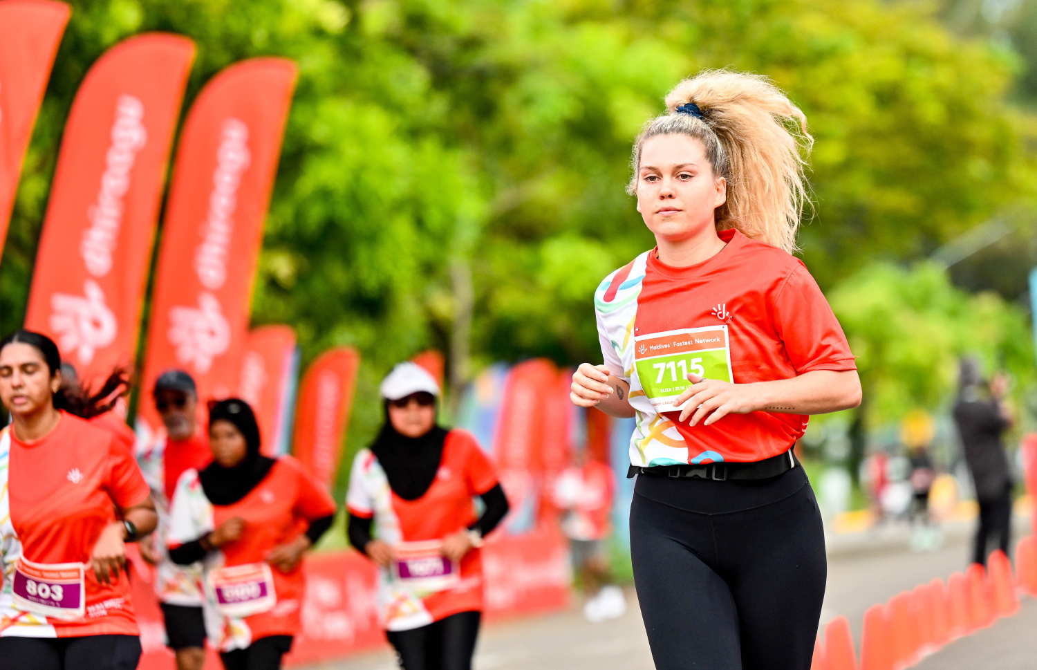 ރާއްޖޭގައި ބާއްވާ ދުވުމުގެ އެންމެ ބޮޑު ރޭސް، ދިރާގު މޯލްޑިވްސް ރޯޑް ރޭހުގެ ބައިވެރިން މިއަދު ހެނދުނު ދުވަނީ.--- ފޮޓޯ: ނިޝާން އަލީ | މިހާރު