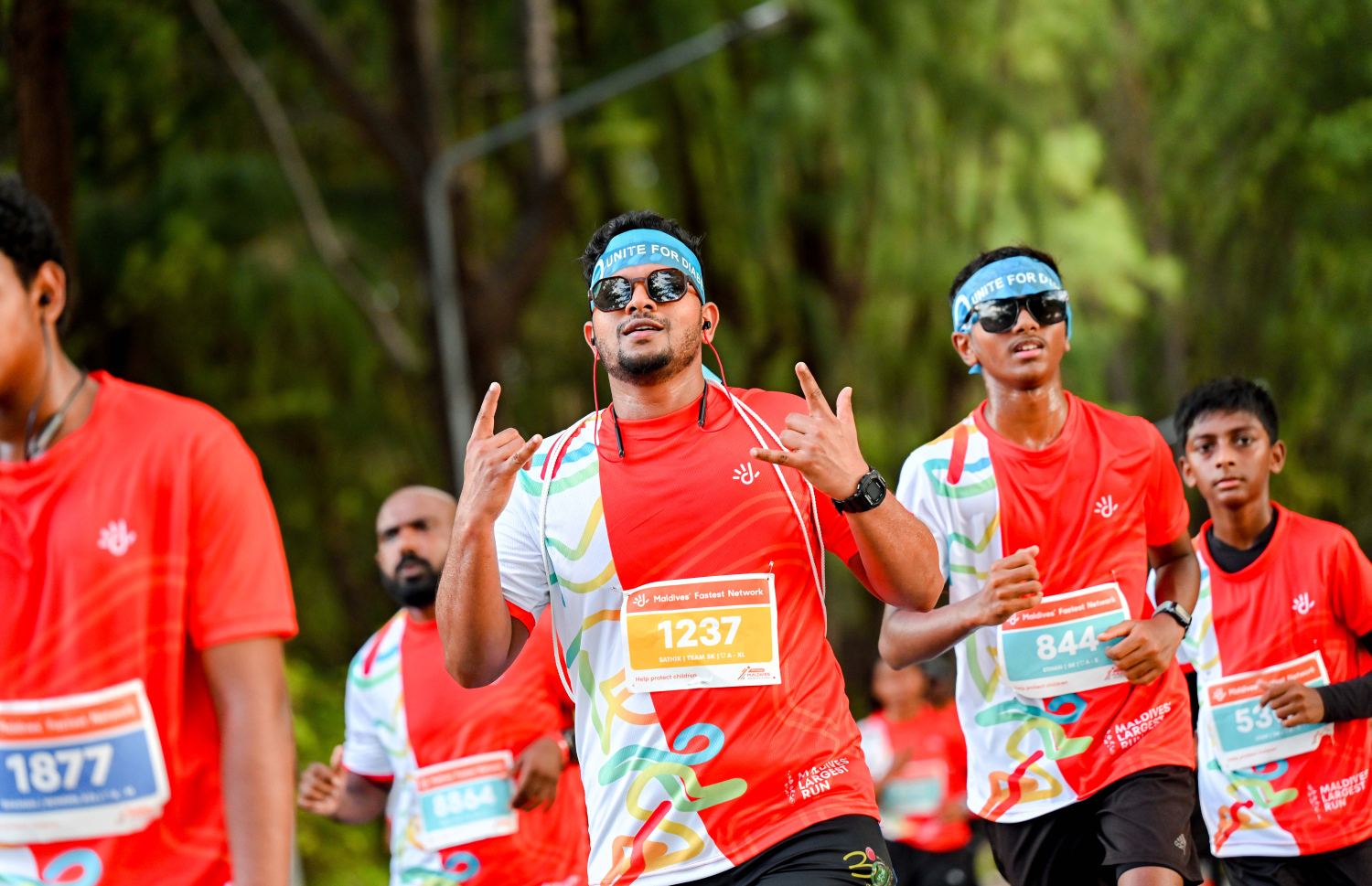 ރާއްޖޭގައި ބާއްވާ ދުވުމުގެ އެންމެ ބޮޑު ރޭސް، ދިރާގު މޯލްޑިވްސް ރޯޑް ރޭހުގެ ބައިވެރިން މިއަދު ދުވަނީ.--- ފޮޓޯ: ނިޝާން އަލީ | މިހާރު