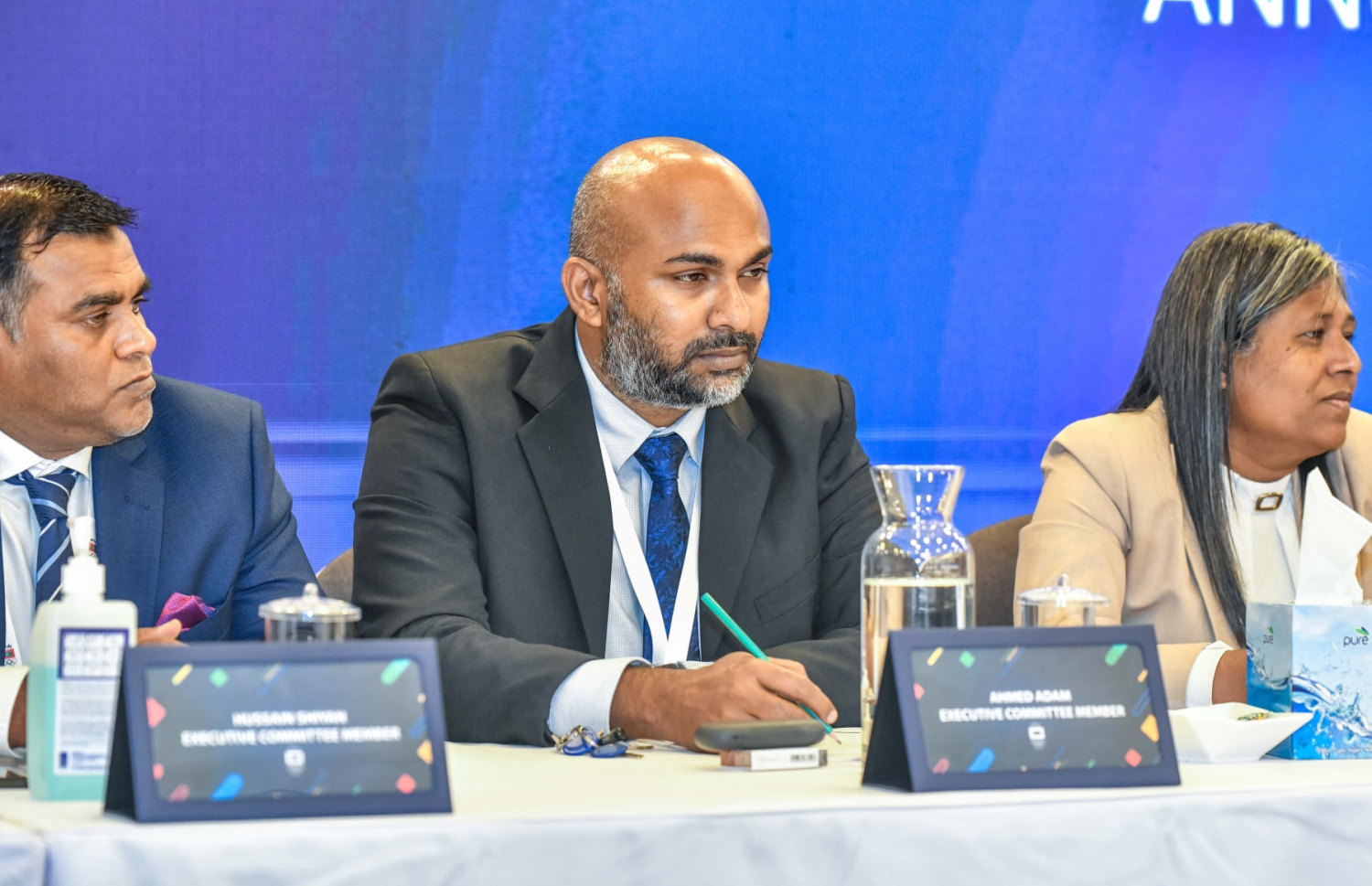 އެމްއޯސީގެ ކޮންގްރެސްގައި ކުޅިވަރު އެސޯސިއޭޝަނެއްގެ އިސްވެރިޔަކު ބައިވެރި ވަނީ --- ފައިލް ފޮޓޯ: އެމްއޯސީ