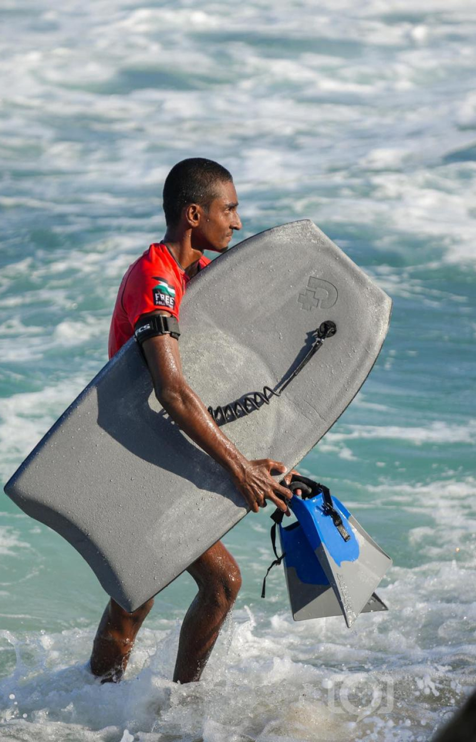 ބޮޑީބޯޑިން މުބާރާތުގައި އަޒާން ވާދަކުރަށް މޫދަށް އެރެނީ -- ފައިލް ފޮޓޯ: ވަގުތު