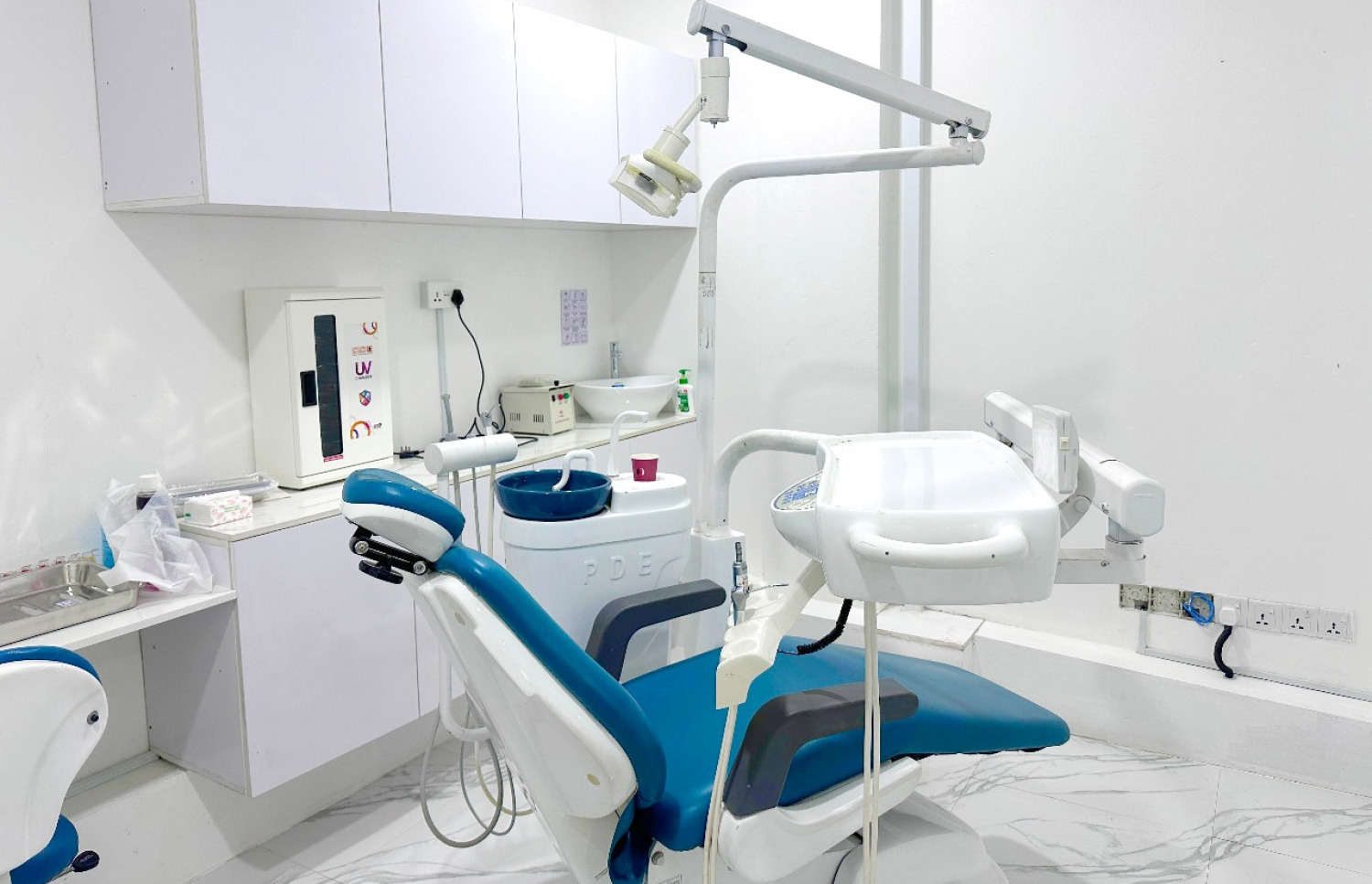 ޖިބޯން ކްލިނިކުގެ އެތެރެ.