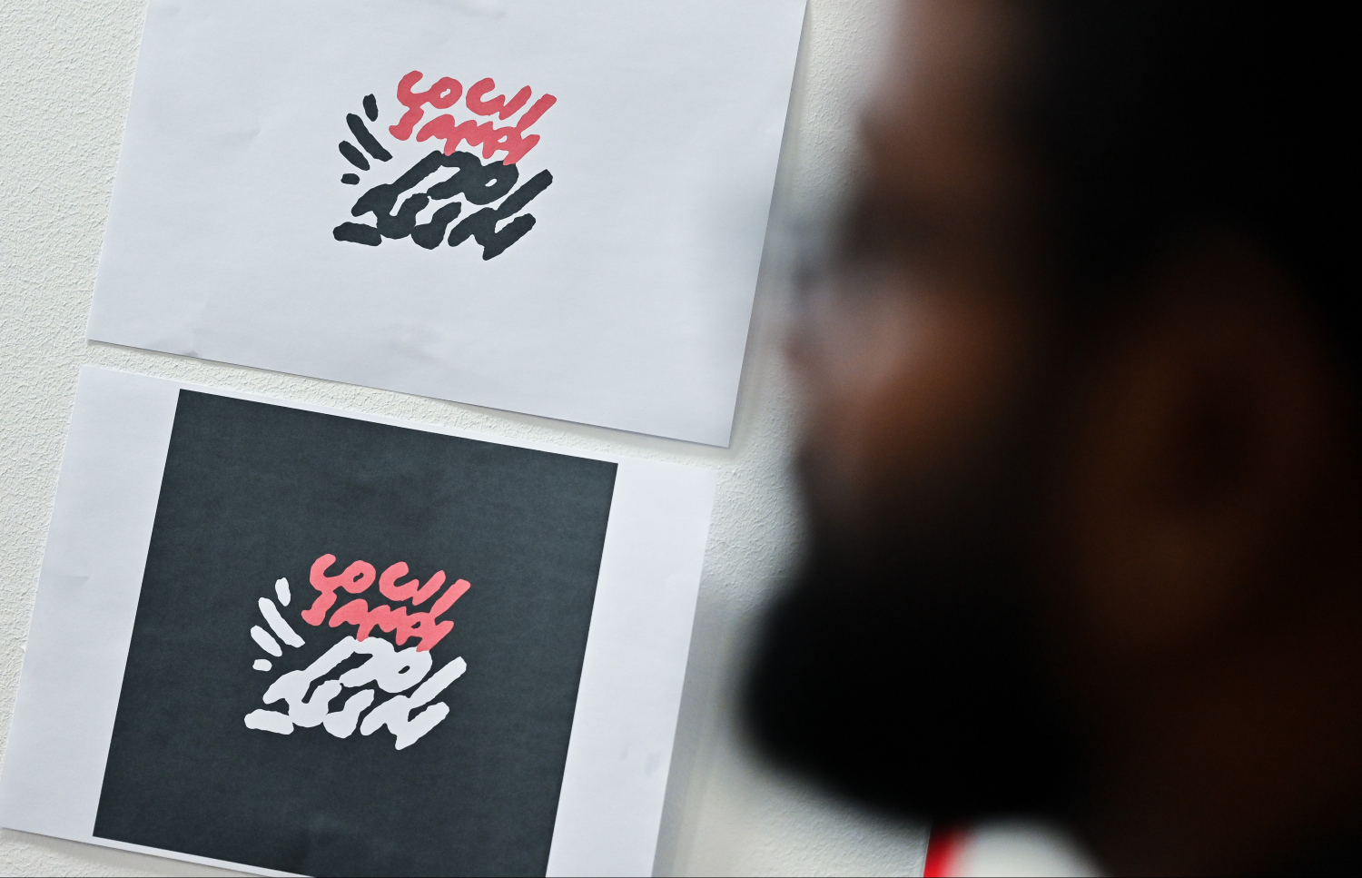 "ހަތަރެއްގެ ހައްގުގައި" ކެމްޕެއިނުގެ ބައިވެރިން މިއަދު ބޭއްވި ނޫސްވެރިންގެ ބައްދަލުވުމުގެ ތެރެއިން -- ފޮޓޯ: ފަޔާޒް މޫސާ / މިހާރު