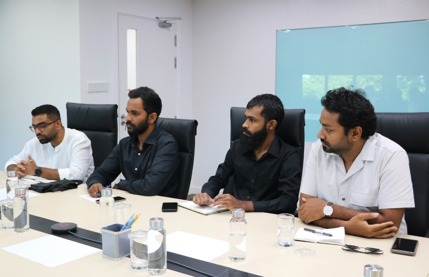 އެމްޖޭއޭ އާއި މީޑިއާ ކައުންސިލްގެ މެންބަރުން--ފޮޓޯ: އޭޖީ އޮފީސް