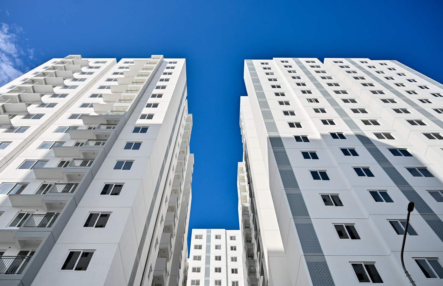 ހުޅުމާލޭގައި އިމާރާތްކުރަމުންދާ ފްލެޓްތައް.-- ފޮޓޯ: ނިޝާން އަލީ | މިހާރު