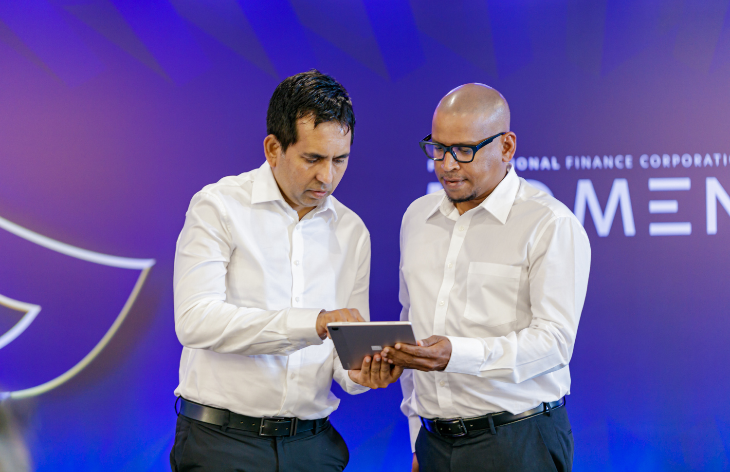 ފަސްޓް ނެޝަނަލް އިން އަލަށް ހުޅުވާލި ފަންޑު ލޯންޗު ކޮށްދެއްވަނީ -- ފޮޓޯ: ފަސްޓް ނެޝަނަލް