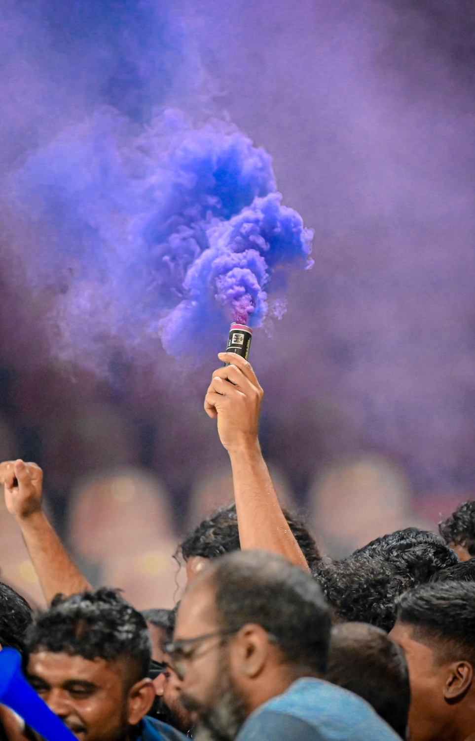 ފުވައްމުލަކުގެ ސަޕޯޓަރުން އެ ޓީމު ކުޅުނު މެޗެއްގައި