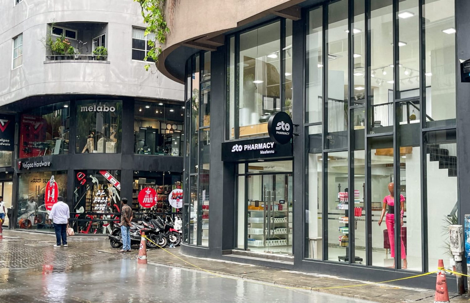 މަޖީދީ މަގުން މާފަންނު ސަރަހައްދުގައި އެސްޓީއޯ އިން އެންމެ ފަހުން ހުޅުވީ ބޭސްފިހާރަ: ބޭސް ލިބުމުގައި ދިމާވެފައިވާ ދަތިތައް ހައްލުކުރުމަށް އެމްއެފްޑީއޭއާ ގުޅިގެން އެސްޓީއޯ އިން މަސައްކަތްތަކެއް ކުރާ ކަމަށް އެމްޑީ ޝިމާދު ވިދާޅުވި.