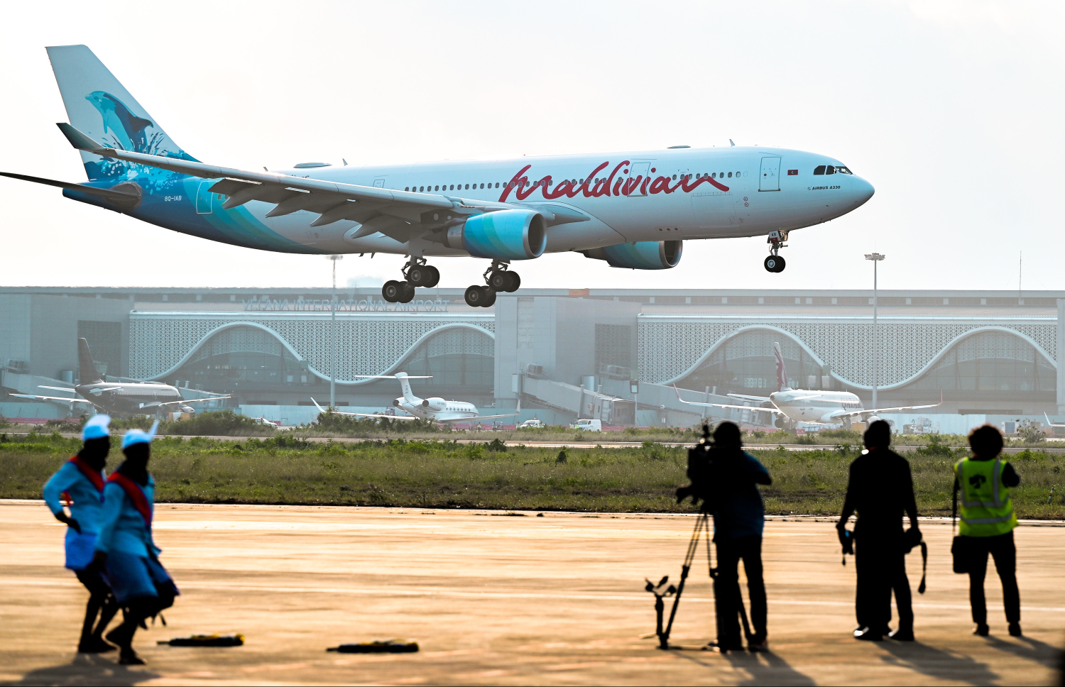 އައިލެންޑް އޭވިއޭޝަނުން އެއާބަސް އޭ330 ބޯޓު ނުވަތަ އެ ކުންފުނީގެ ފުރަތަމަ ވައިޑް-ބޮޑީ އެއާކްރާފްޓް ގެނައުން ފާހަގަކުރުމަށް ބޭއްވި ހާއްސަ ރަސްމިއްޔާތު:.-- ފޮޓޯ: ނިޝާން އަލީ | މިހާރު