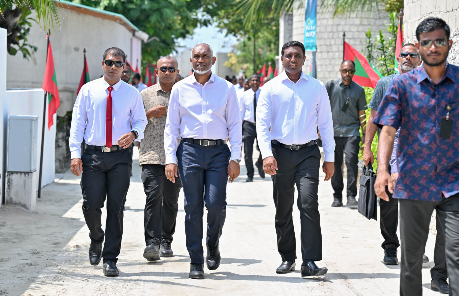 ރައީސް ޑރ. މުހައްމަދު މުއިއްޒު ހއ. އުލިގަމުގައި. -- ފޮޓޯ | ރައީސް އޮފީސް