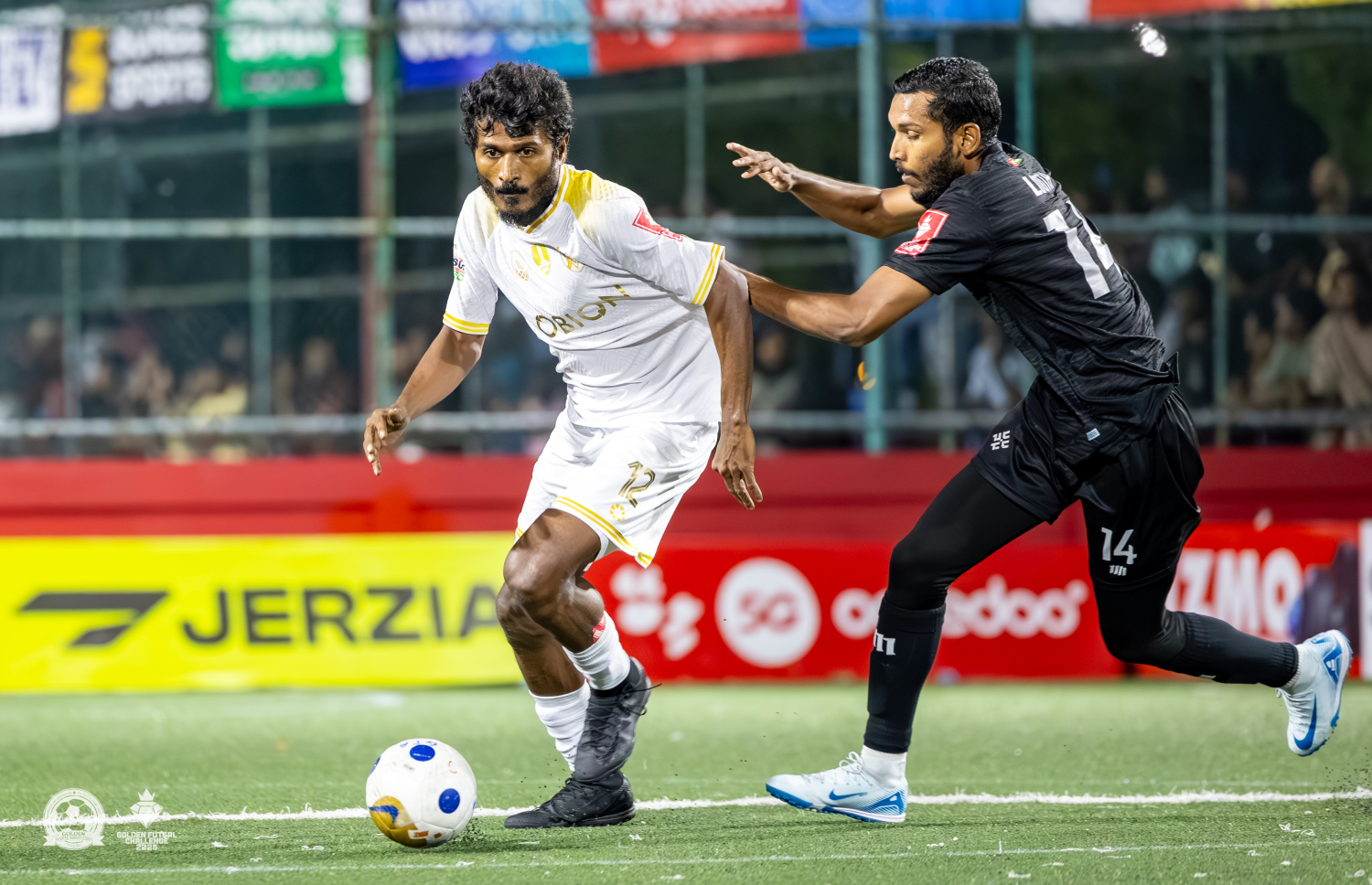 ގޯލްޑަން ފުޓްސަލް މުބާރާތުގެ މެޗެއްގެ ތެރެއިން. -- ފޮޓޯ: އިމޭޖަސް އެމްވީ