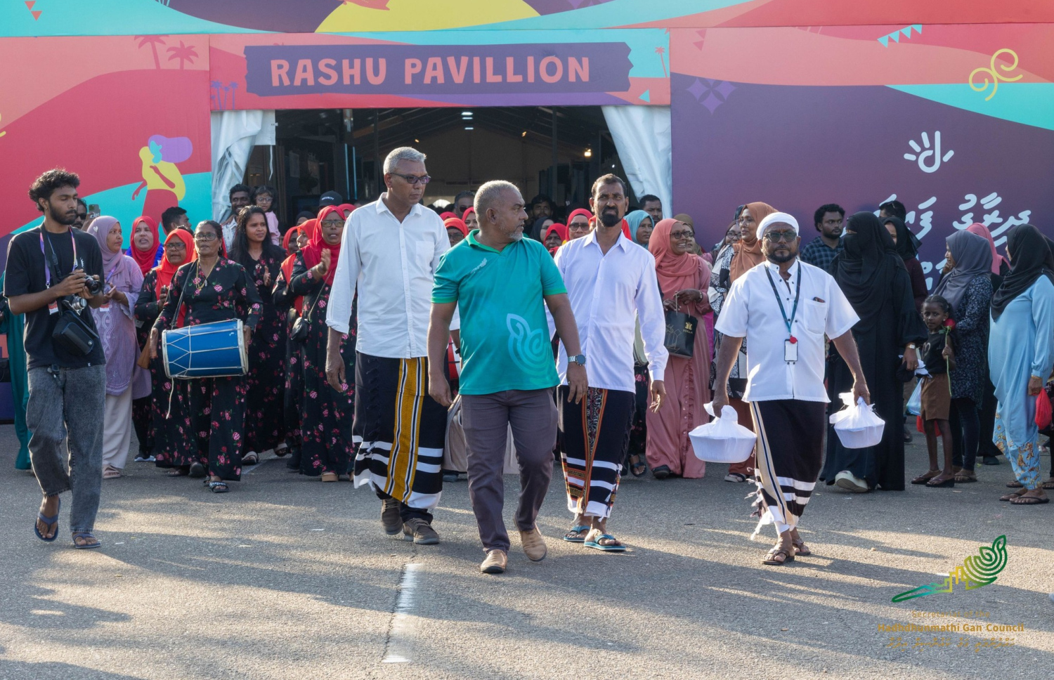 ޓްރެވެލް ގާއީޒްގެ ފަރާތުން އިންތިޒާމުކޮށްގެން ކުރިއަށްގެންދާ "ރަށު އެކްސްޕޯ 2025" ގައި މުނިފޫހިފިލުވުމުގެ އައިޓަމެއް ހުށަހަޅައިދެނީ.-- ފޮޓޯ: ލ.ގަން ކައުންސިލް