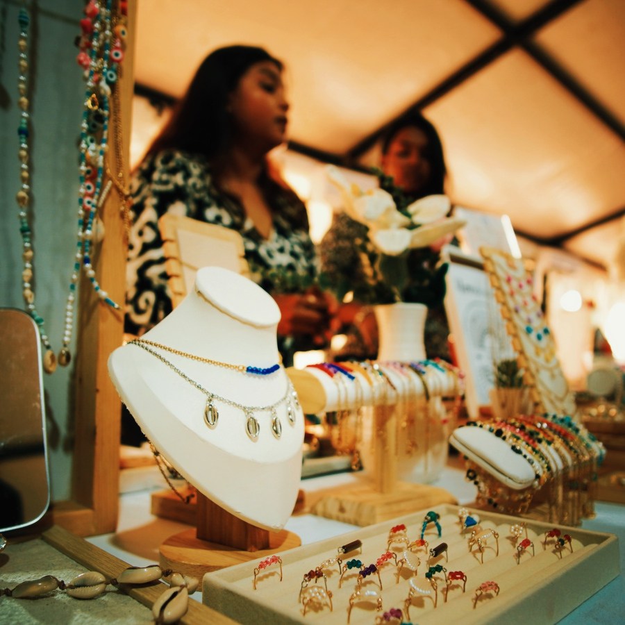 ޓްރެވެލް ގާއީޒްގެ ފަރާތުން އިންތިޒާމުކޮށްގެން ކުރިއަށްގެންދާ "ރަށު އެކްސްޕޯ 2025" ހުޅުމާލޭ ސެންޓްރަލް ޕާކުގައި ކުރިއަށްދަނީ.-- ފޮޓޯ: ރަށު އެކްސްޕޯ