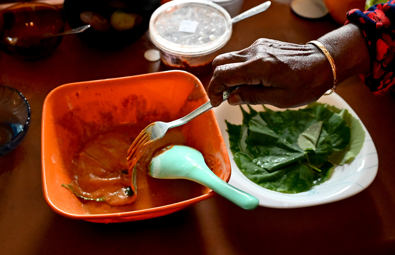 ހަވާދުގަނޑުގެ ދެފުށުގައި ރަނގަޅަށް ހަވާދުގަނޑު ހާކަނީ. -- މިހާރު ފޮޓޯ: ނިޝާން އަލީ