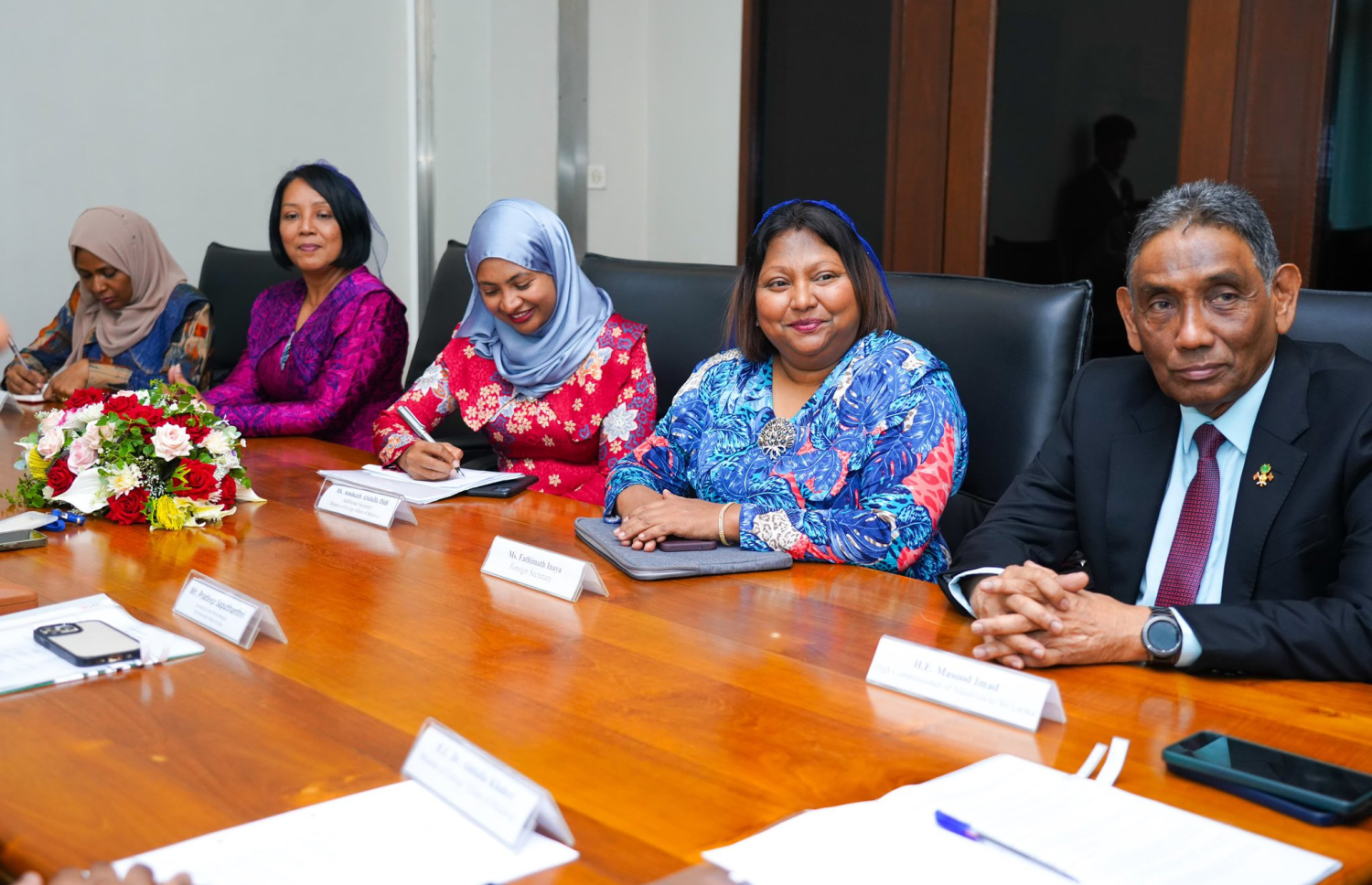 ލަންކާގެ ބޮޑުވަޒީރާ ހަލީލް މިއަދު ބައްދަލުކުރައްވަނީ. --ފޮޓޯ: ފޮރިން މިނިސްޓްރީ