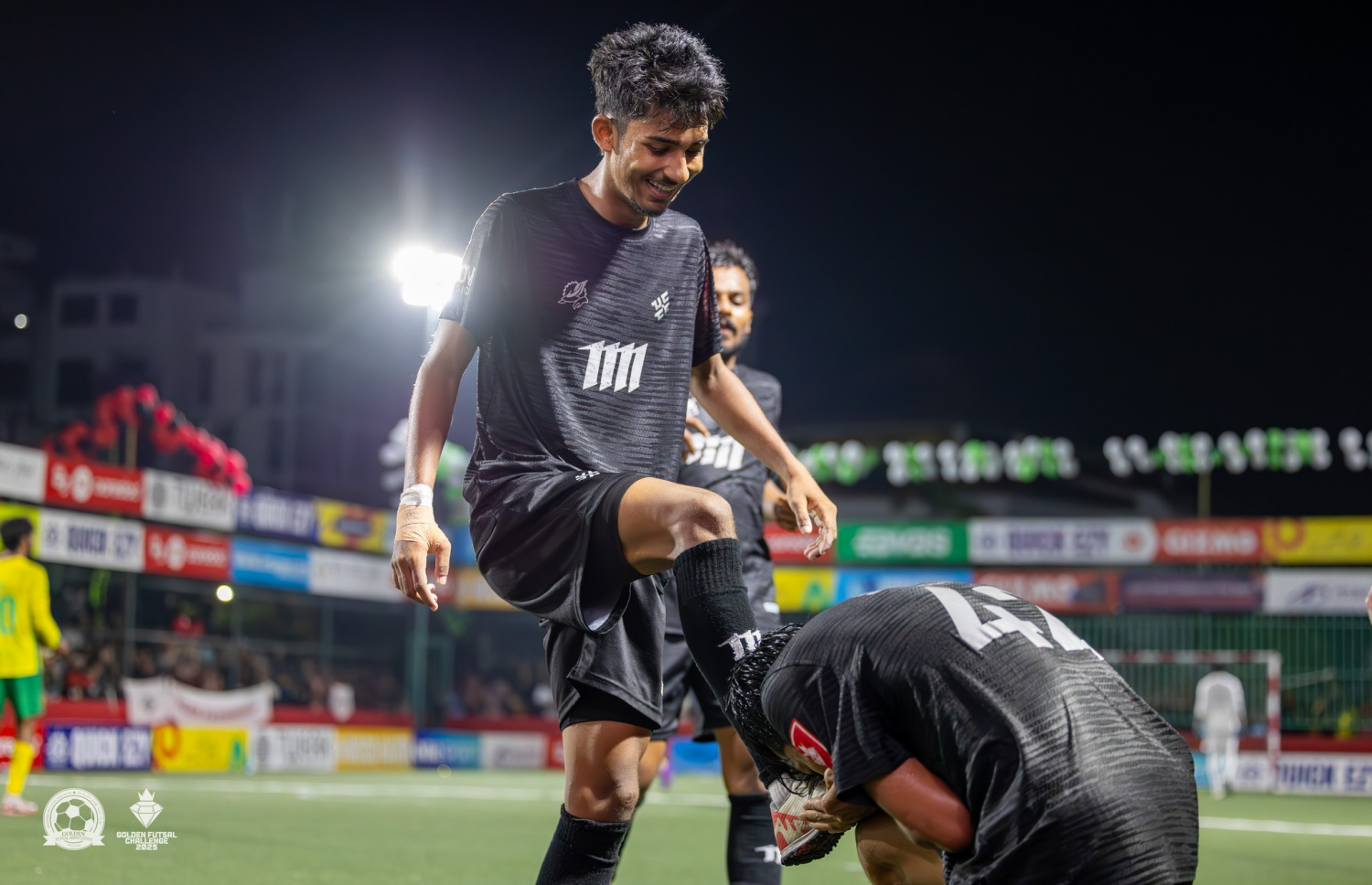 ކާށިދޫ ގެ ފަހު ދެ ލަނޑު ޖެހި ރަޔާން.-- ފޮޓޯ: އިމޭޖަސް އެމްވީ