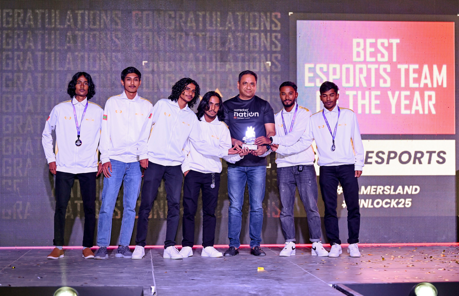 ބެސްޓް އީސްޕޯޓްސް ޓީމްގެ މަގާމު ހޯދި އީސްޕޯޓްސް ޓީމް.-- ފޮޓޯ: ނިޝާން އަލީ | މިހާރު