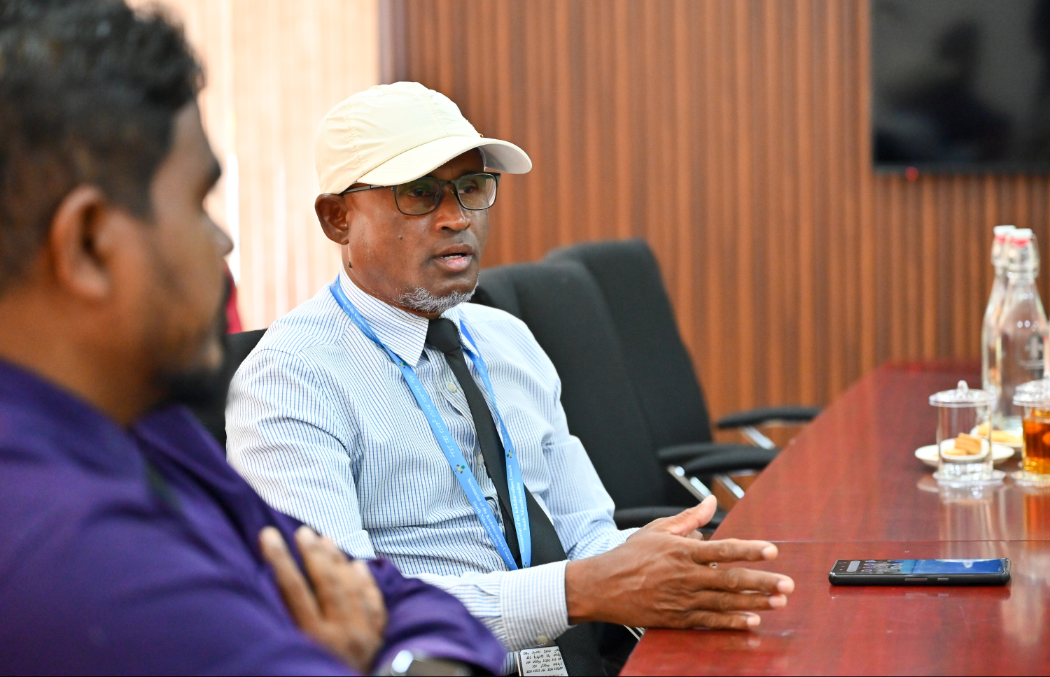 ކުޑަހުވަދޫ ކައުންސިލުގެ ރައީސް ޖާދުﷲ ހަމީދު، މިދިޔަ ޑިސެމްބަރު މަހު "މިހާރު" އަށް އިންޓަވިއު ދެއްވަނީ-- ފޮޓޯ: ނިޝާން އަލީ | މިހާރު