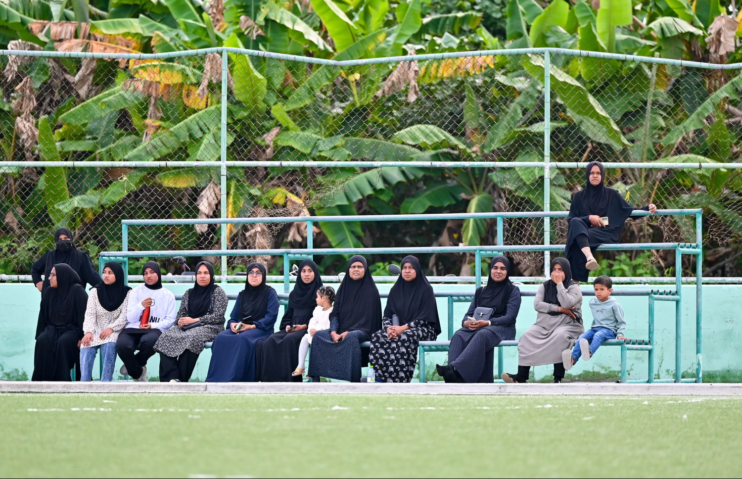 ކުޑަހުވަދޫގެ ޓާފް ދަނޑުގައި ބަޔަކު މަޑުކޮށްލައިގެން.-- ފޮޓޯ: ނިޝާން އަލީ/ މިހާރު